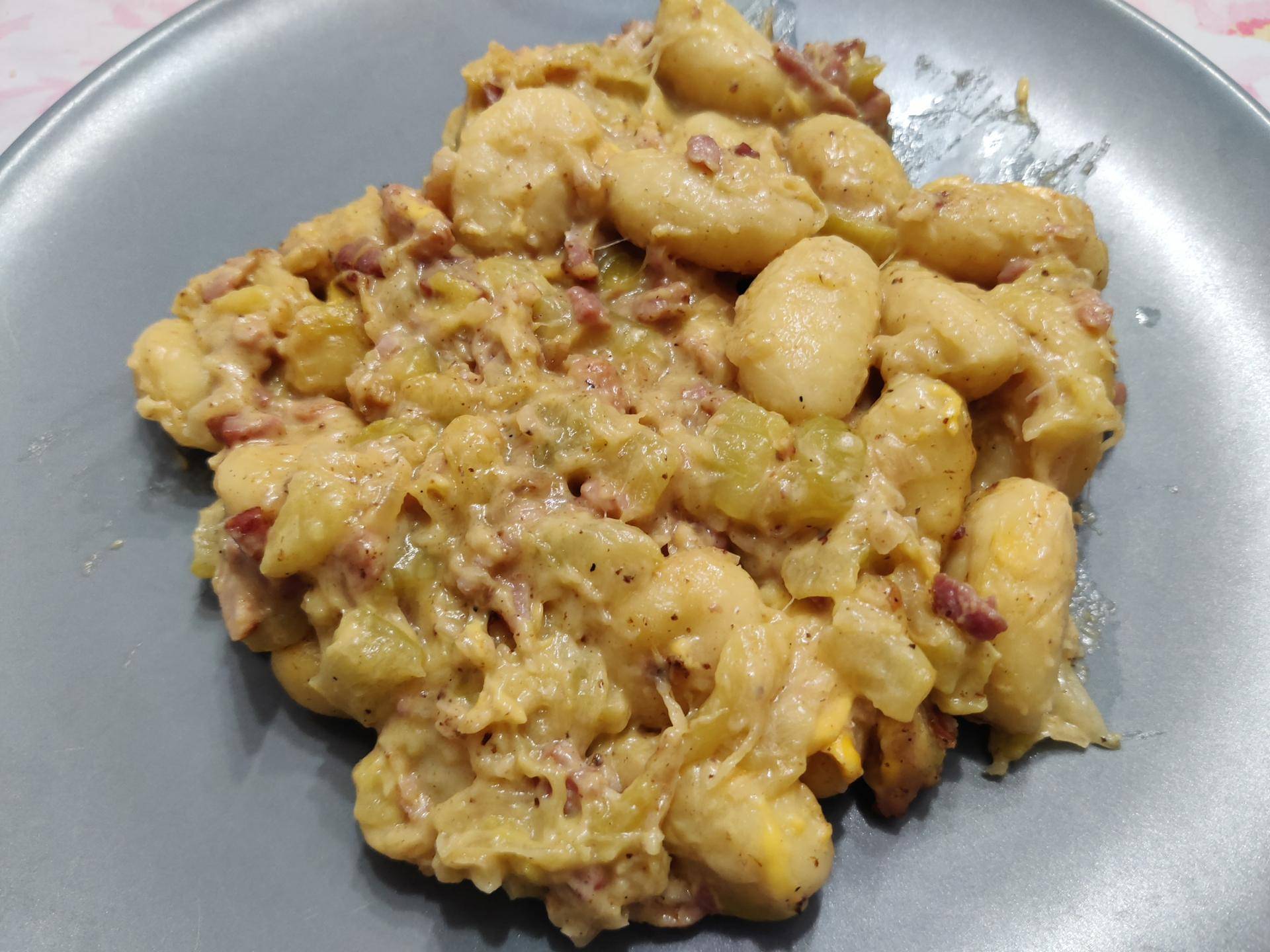 Gnocchis lardons, courgettes, fromage à raclette - Recette Cookeo | Moulinex