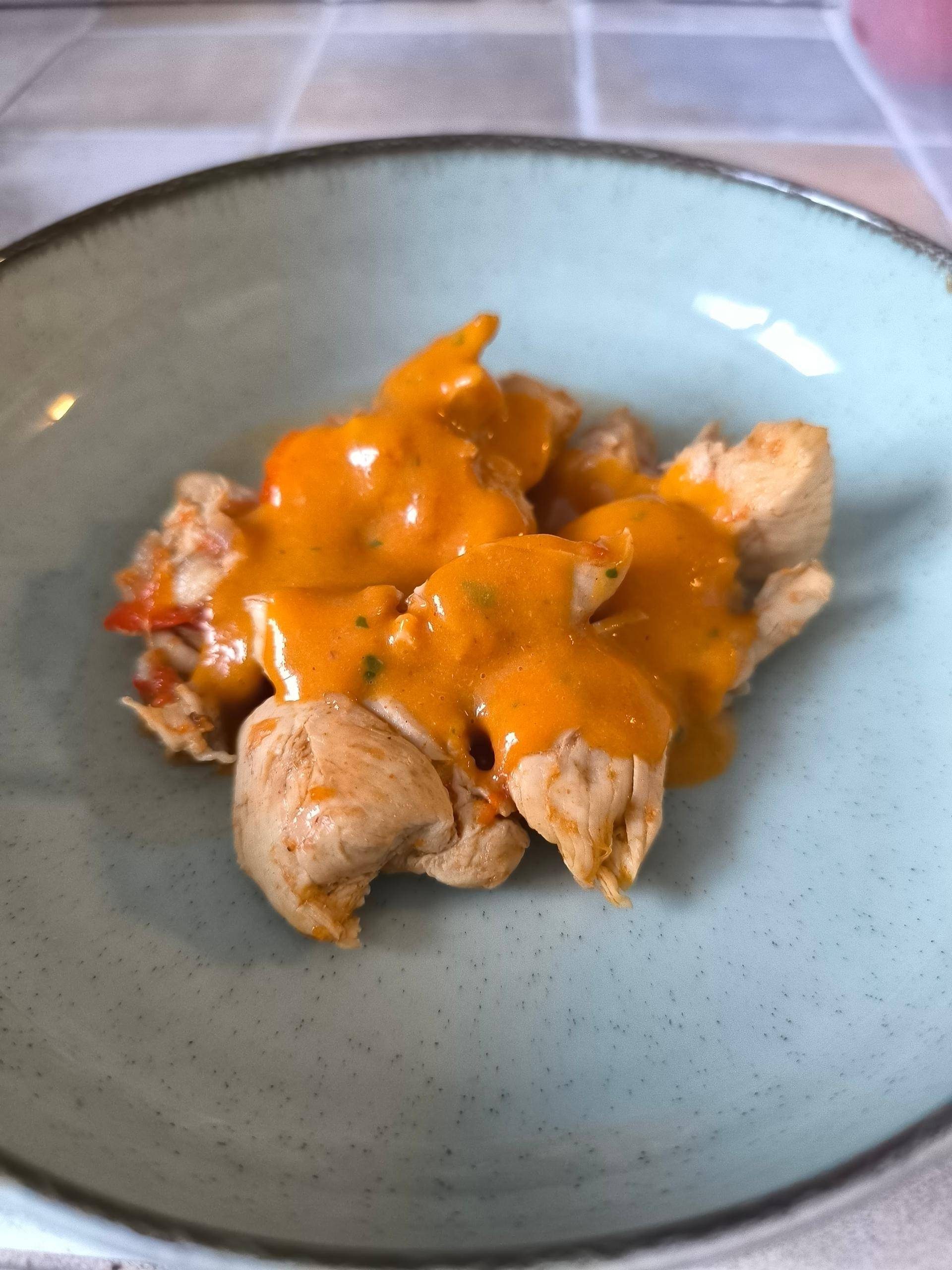 Aiguillettes de poulet sauce tomate et poivrons - Recepten Cookeo V3 | Moulinex