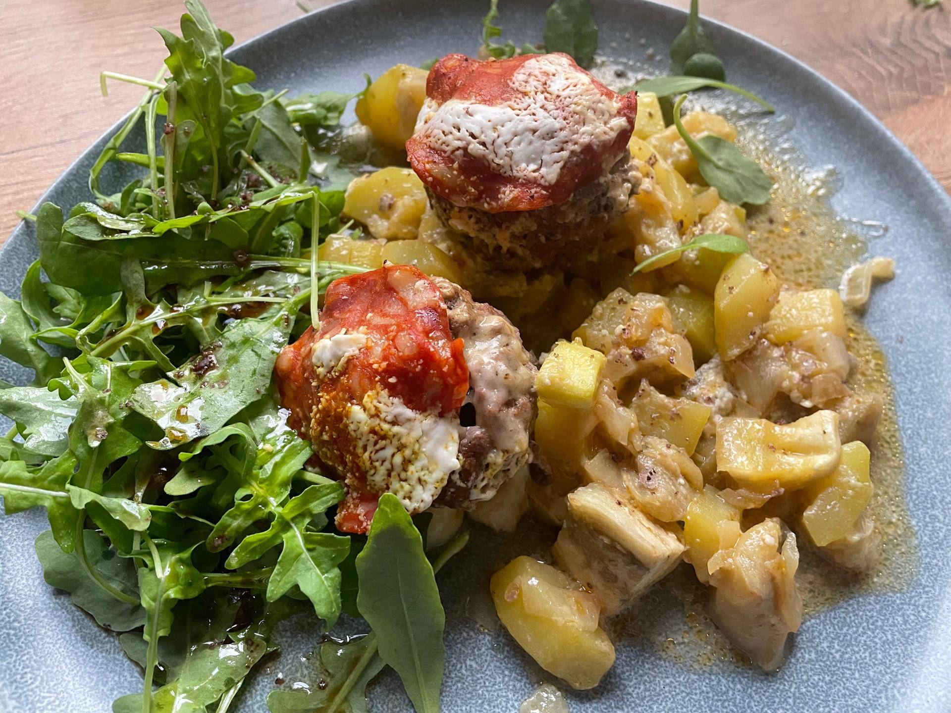 Boulettes de bœuf au comté sur leur lit de légumes fondants - Recette Cookeo V3 | Moulinex