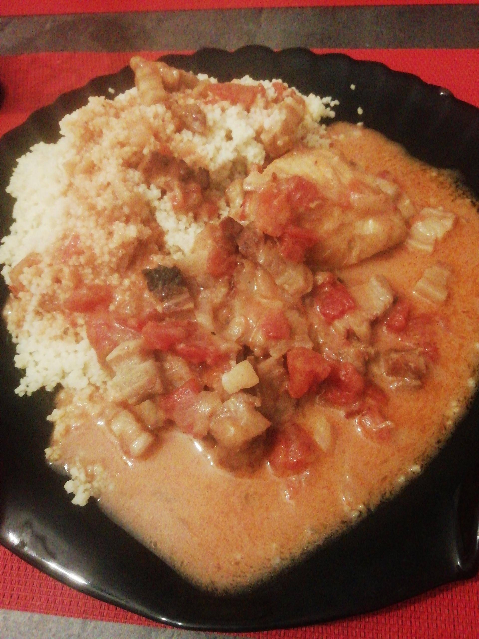 Hauts de cuisses de poulet à la crème et tomates - Recepten Cookeo | Moulinex