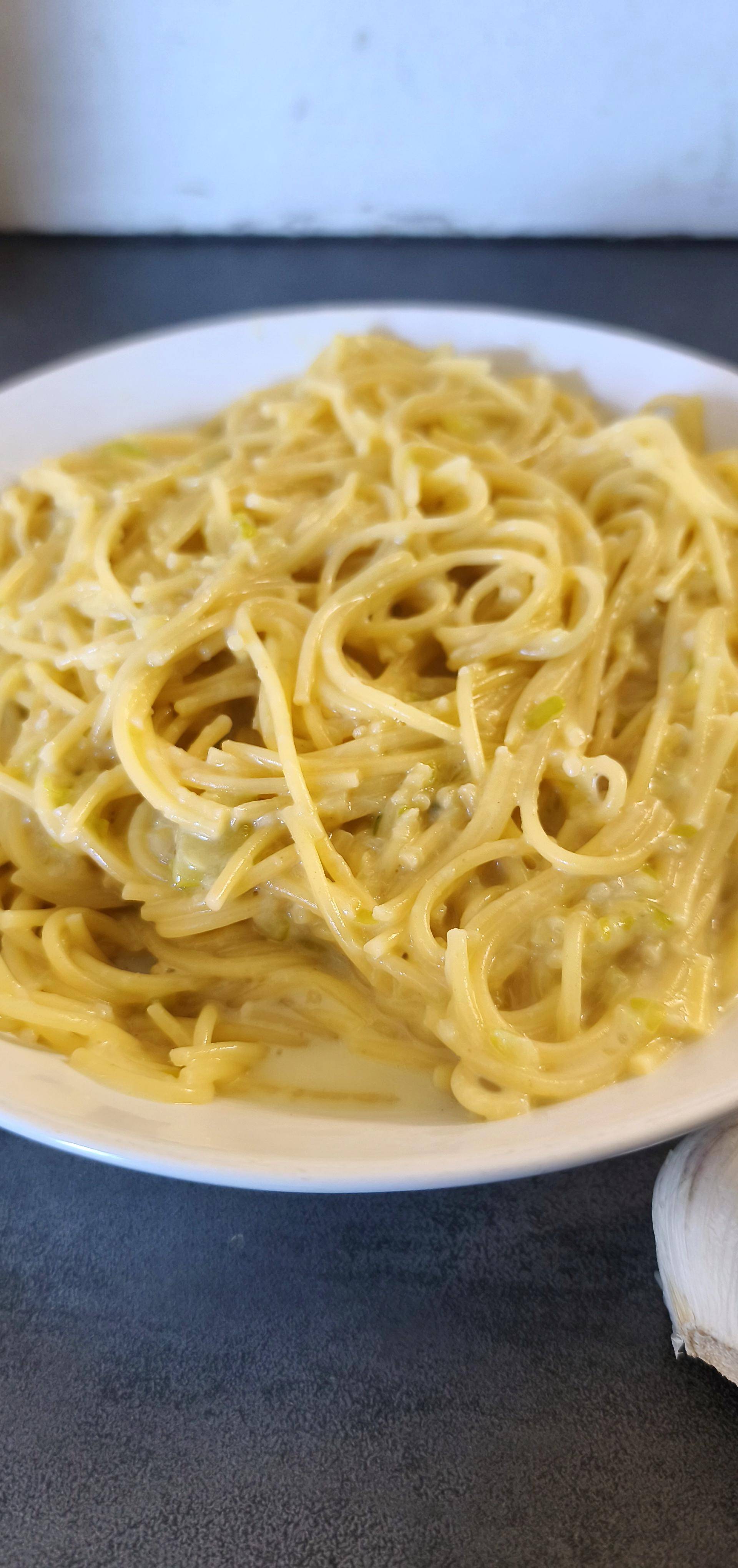 Spaghetti à la crème de courgette, noix de coco et ail - Recette Companion XL | Moulinex