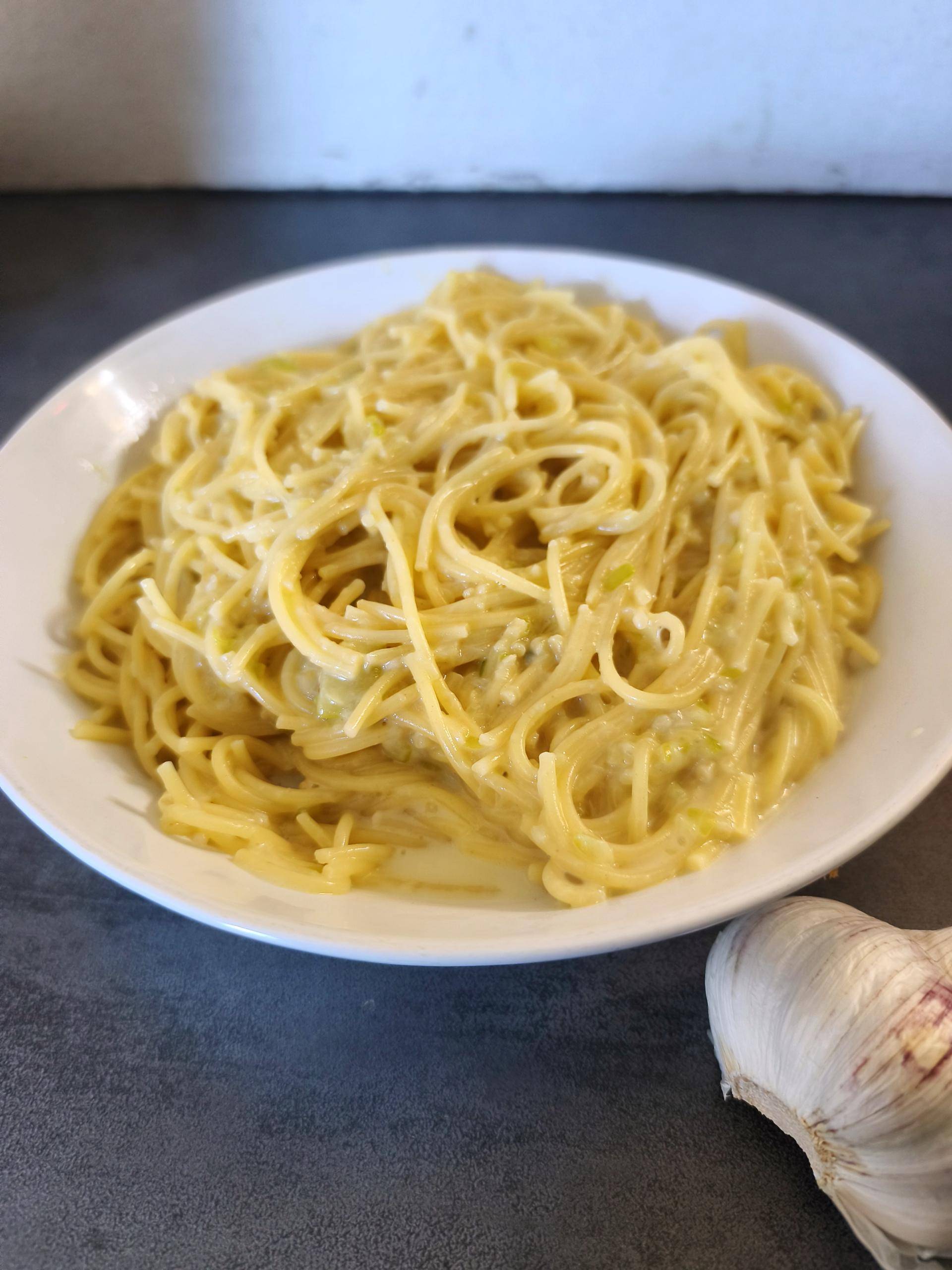 Spaghetti à la crème de courgette, noix de coco et ail - Recette Companion XL | Moulinex