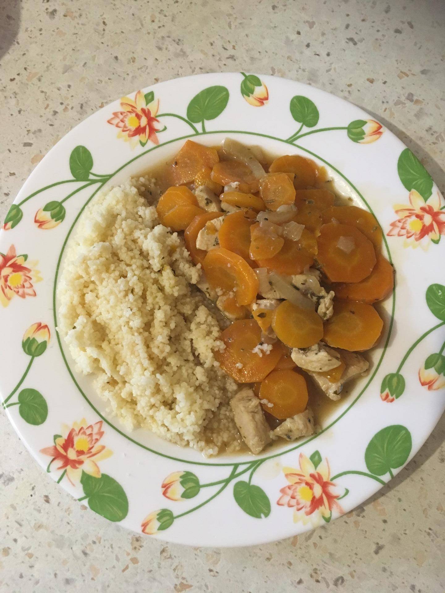 Poulet aux carottes et sa semoule - Recepten Cookeo | Moulinex