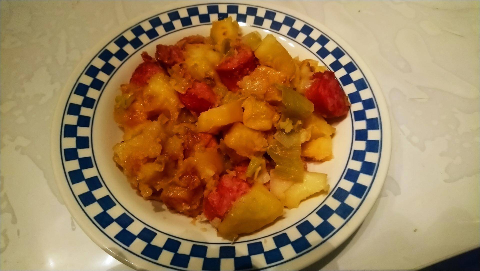 Pommes de terre, saucisses - Recepten Cookeo | Moulinex
