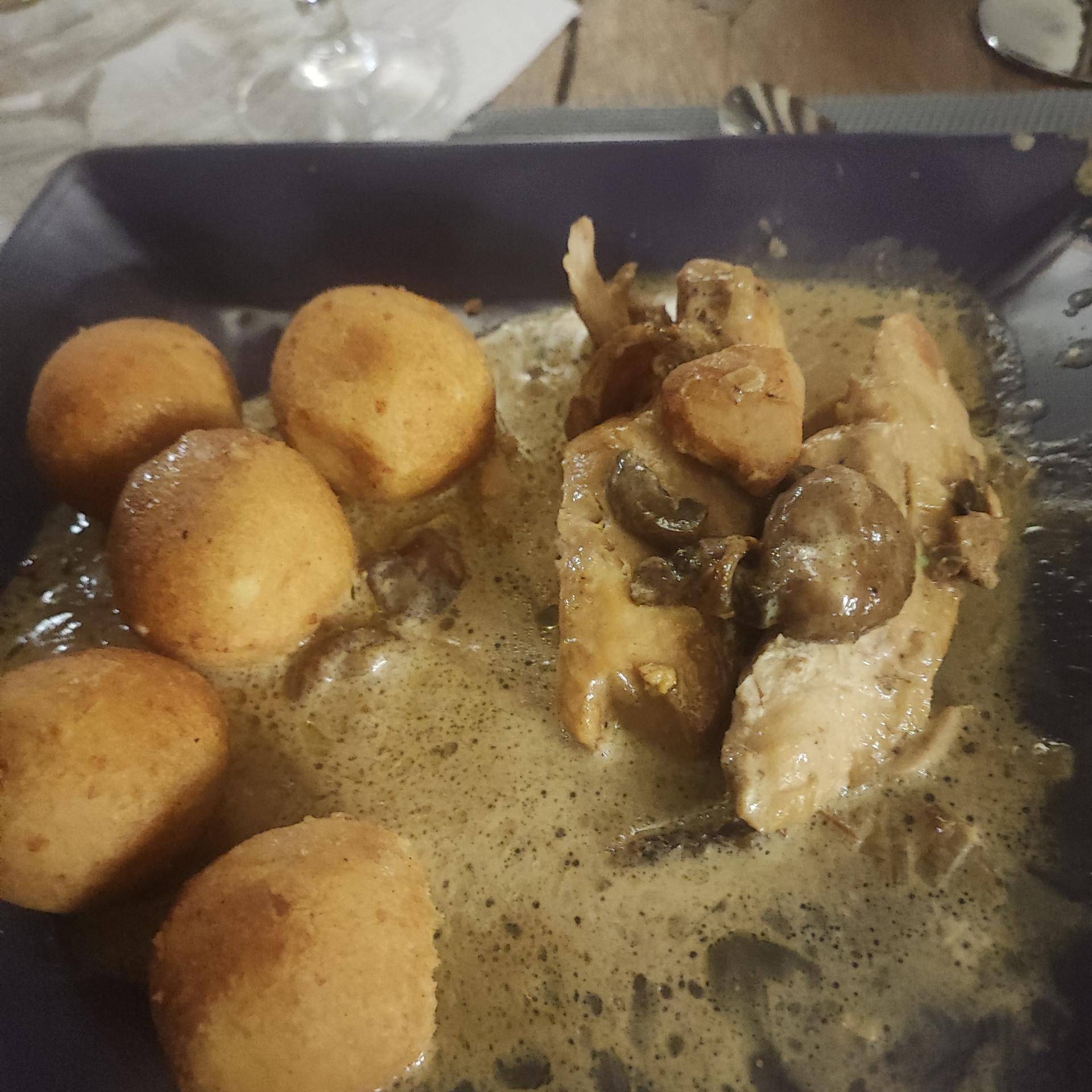 Poularde aux morilles au vin jaune - Recepten Cookeo | Moulinex