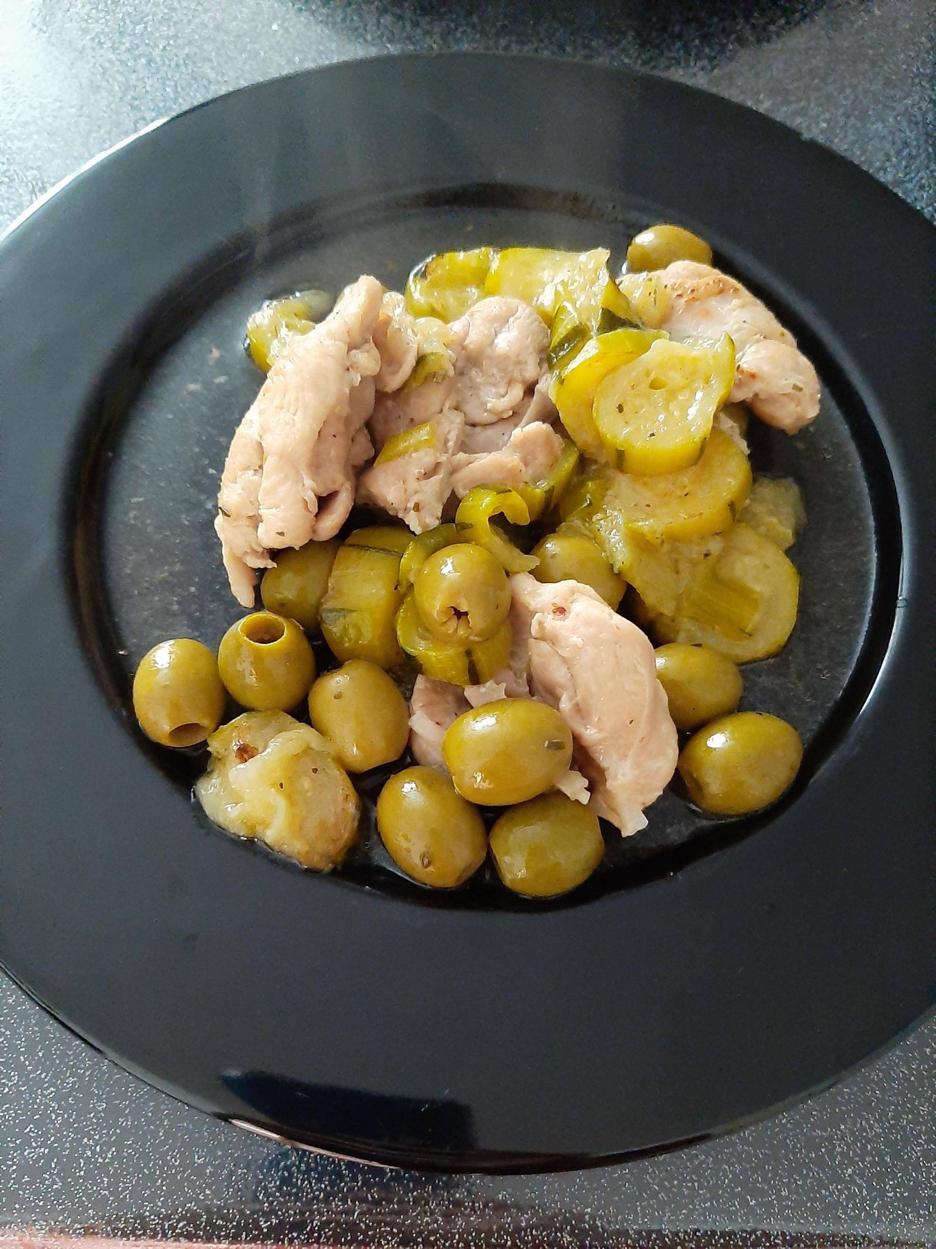 Sauté de poulet aux courgettes et olives - Recepten Cookeo | Moulinex