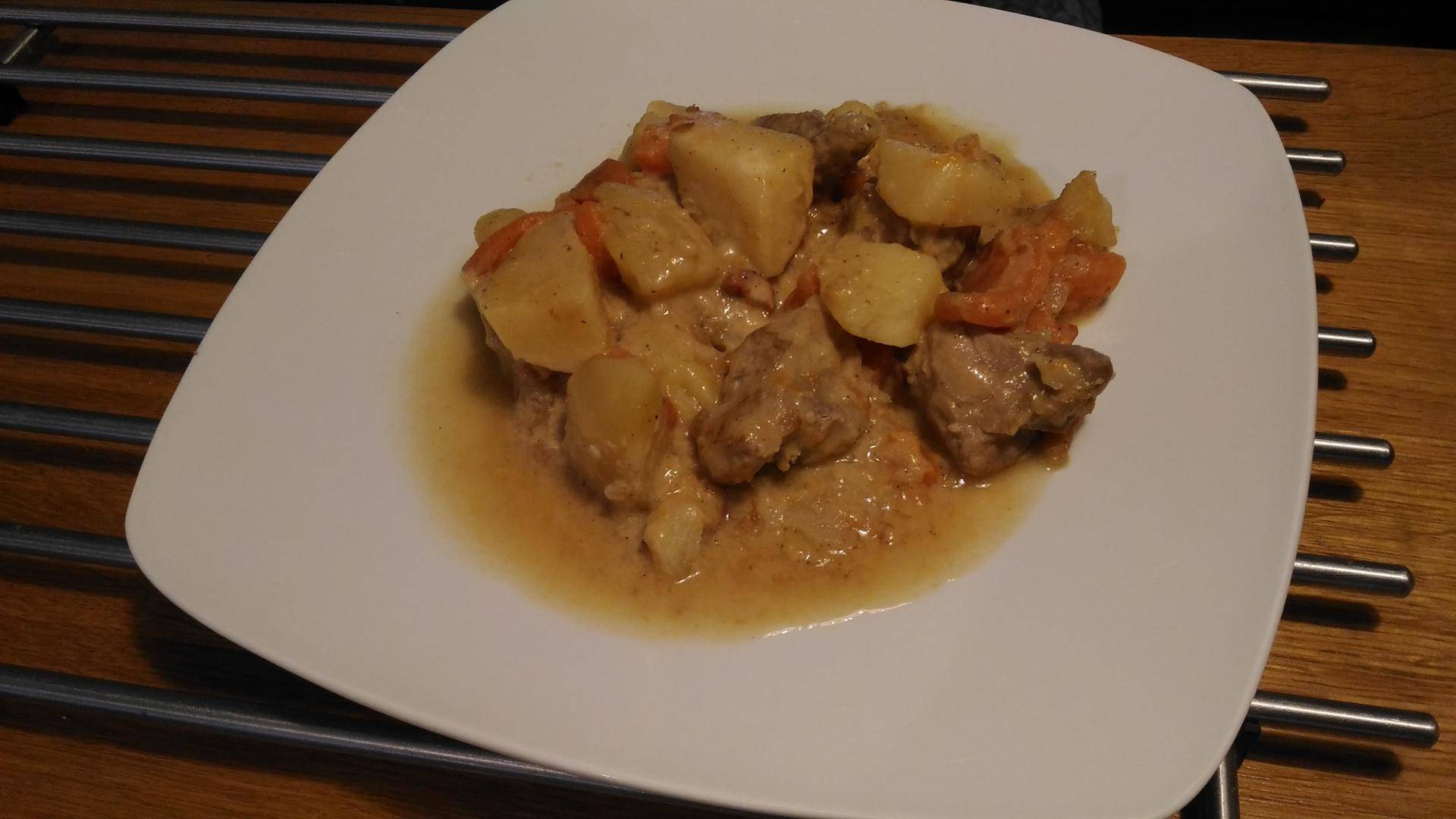 Sauté de porc aux carottes, pommes de terre et chorizo - Recette Cookeo | Moulinex