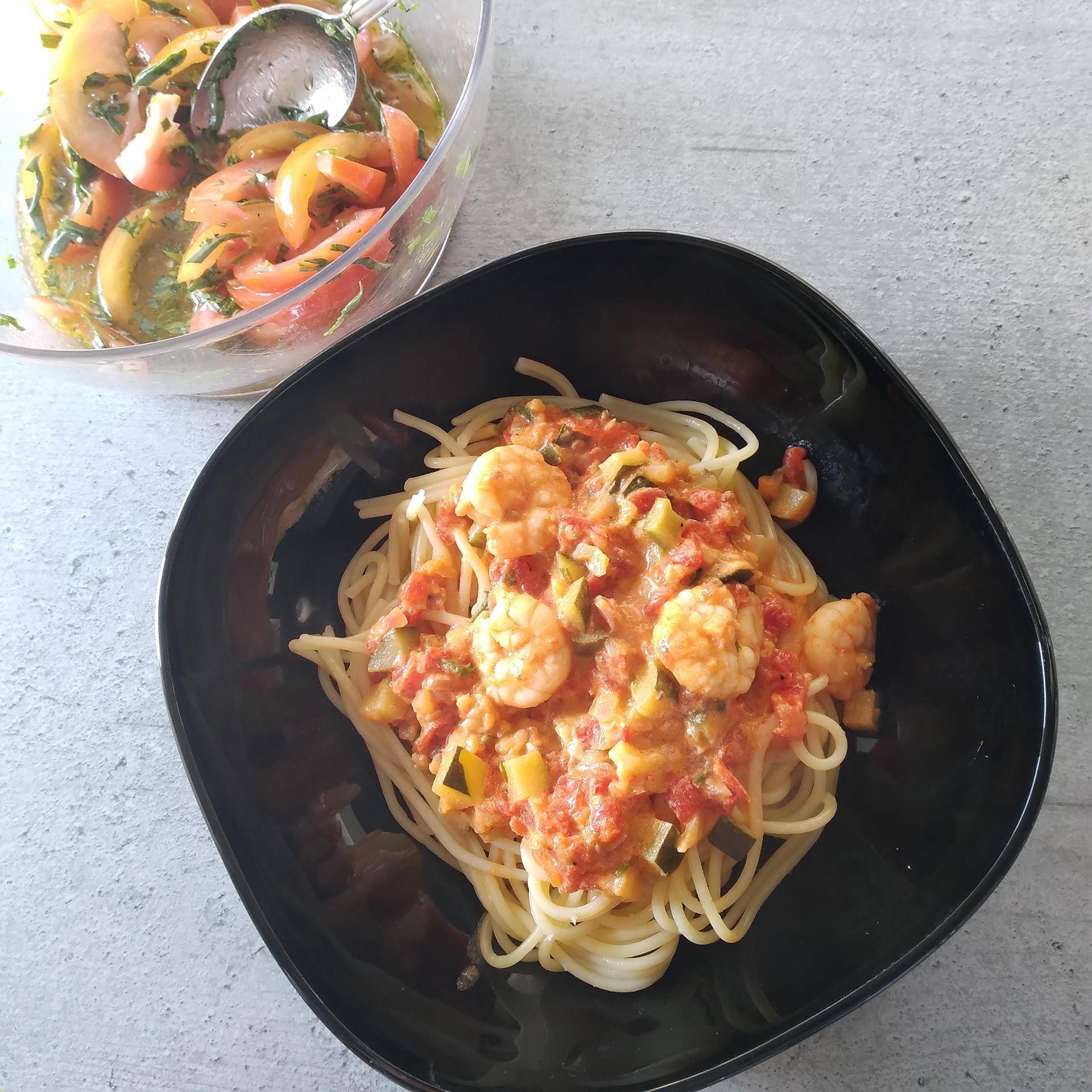 Spaghetti crevettes sauce tomate estragon - Recette Cookeo V3 | Moulinex