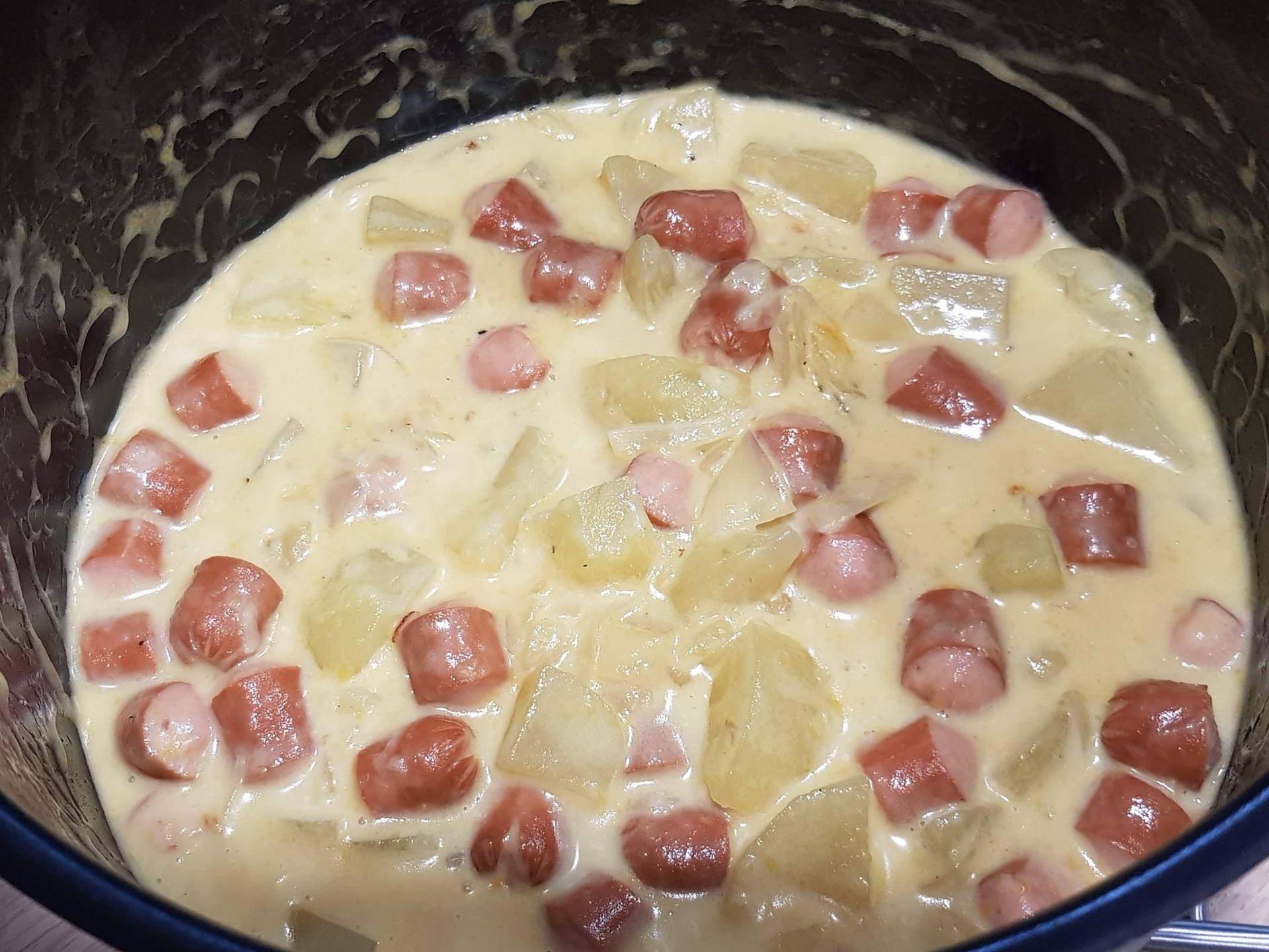 Pommes de terre knackis cheddar à ma façon - Recepten Cookeo V3 | Moulinex
