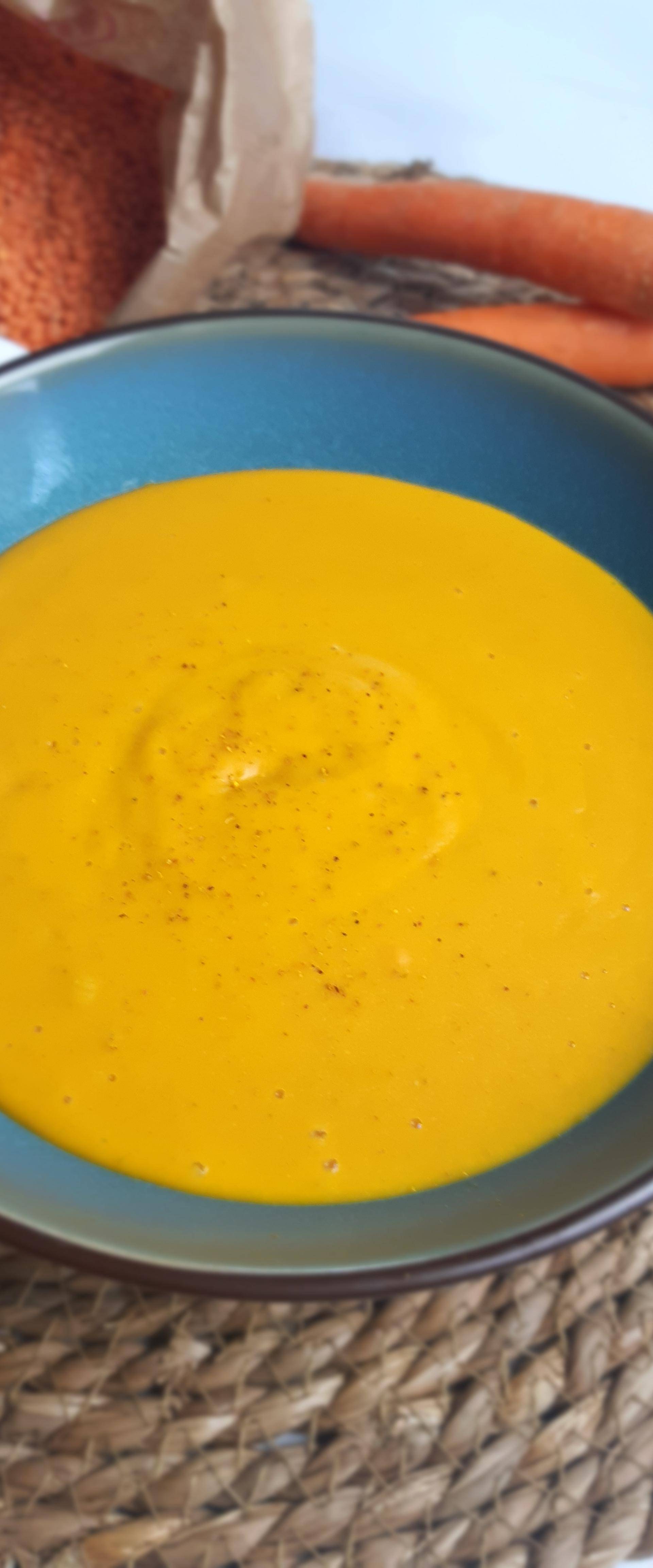 Velouté de lentilles corail carotte, coco, curry - Recette Companion Connect XL | Moulinex