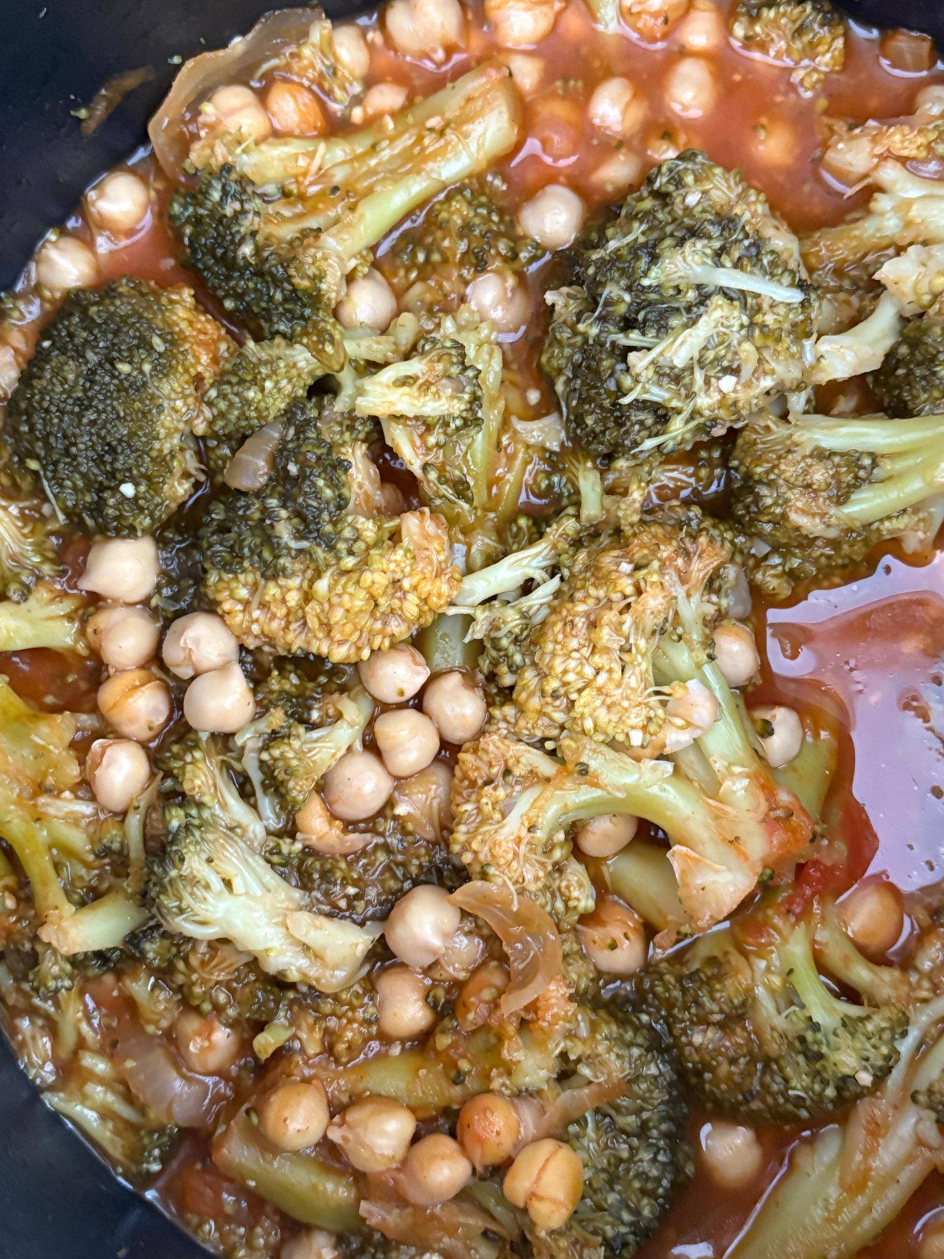 Brocolis aux pois chiches à la sauce tomate - Recepten Cookeo 9in1 | Moulinex