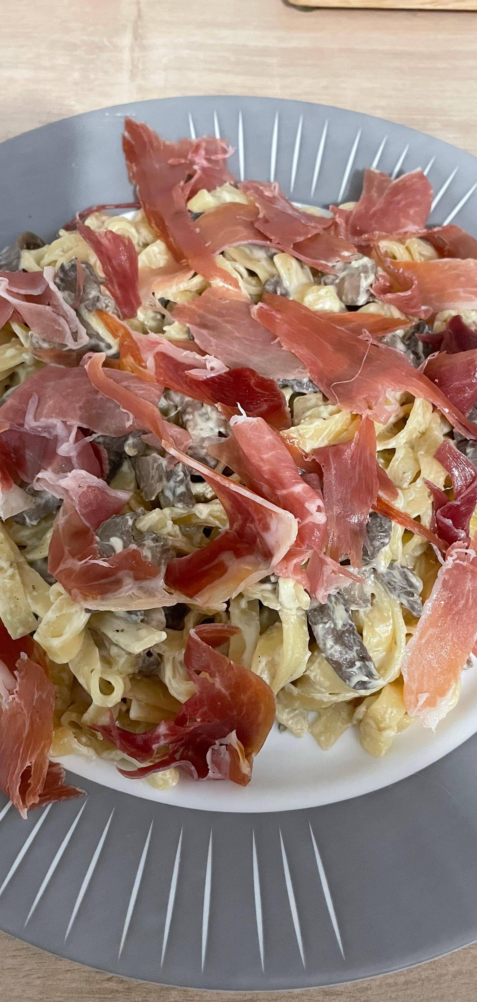 Tagliatelles aux champignons et au jambon cru - Recette Cookeo V3 | Moulinex
