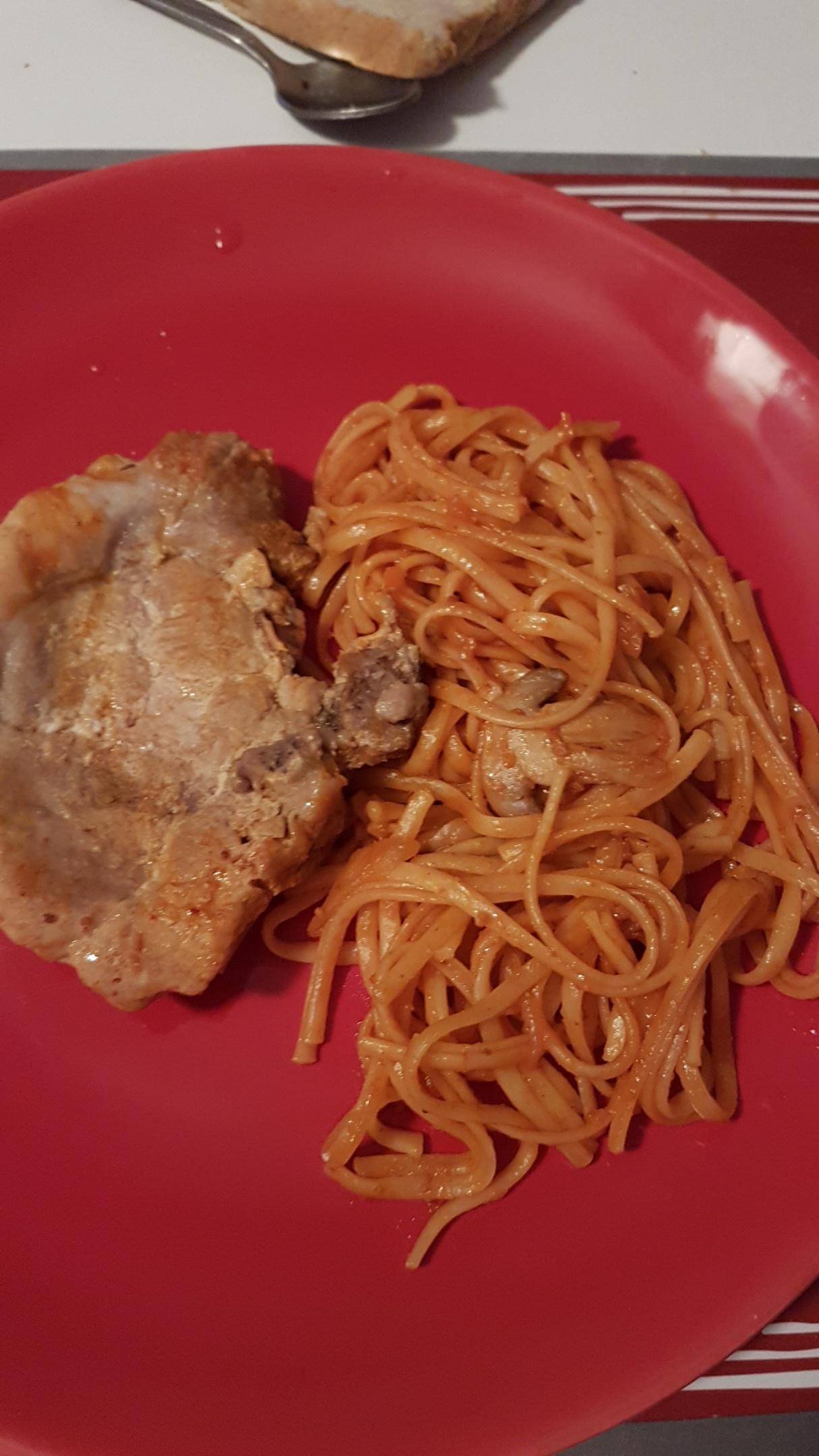 Côtes de porc spaghetti sauce italienne - Recepten Cookeo | Moulinex