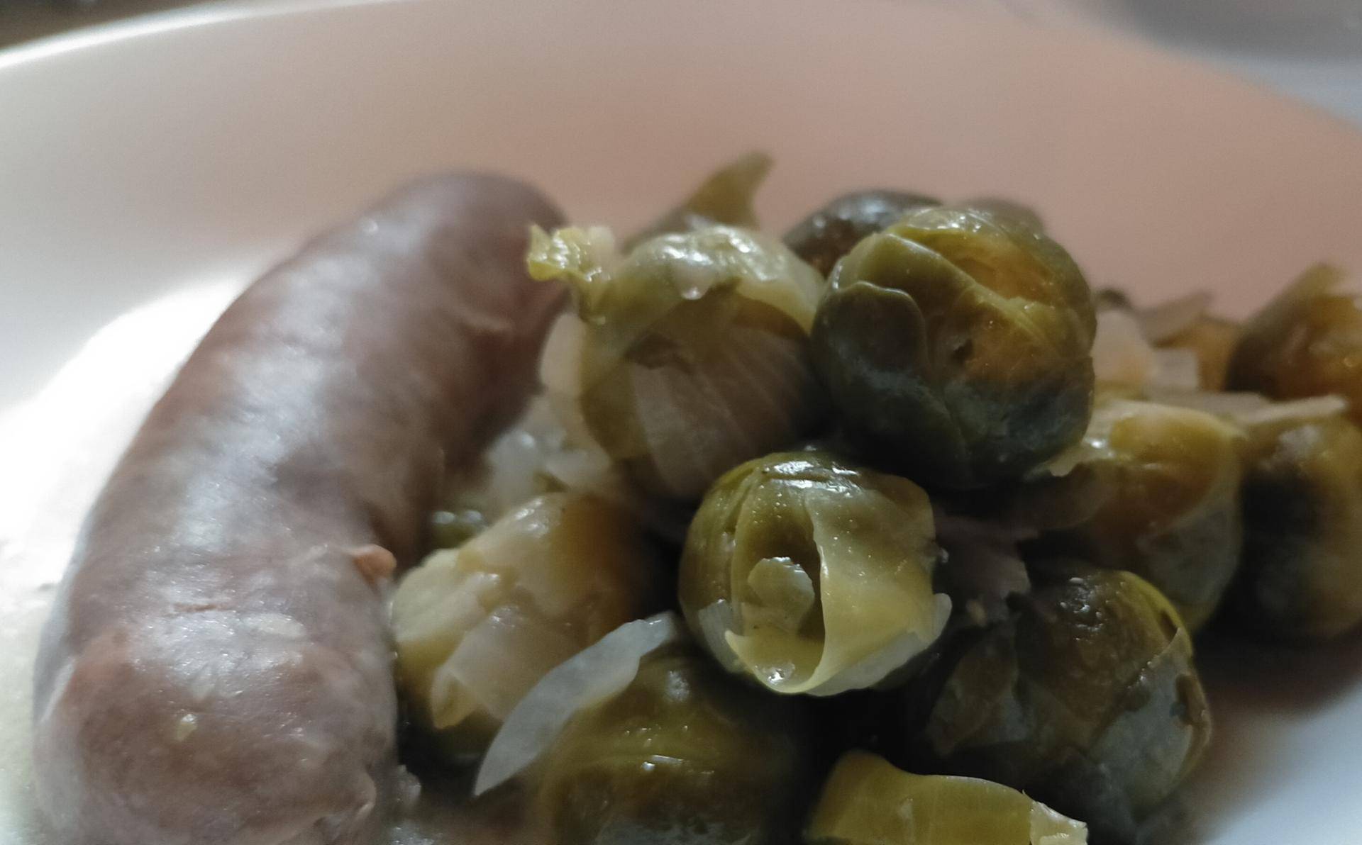 Saucisses aux Choux de Bruxelles - Recepten Cookeo | Moulinex