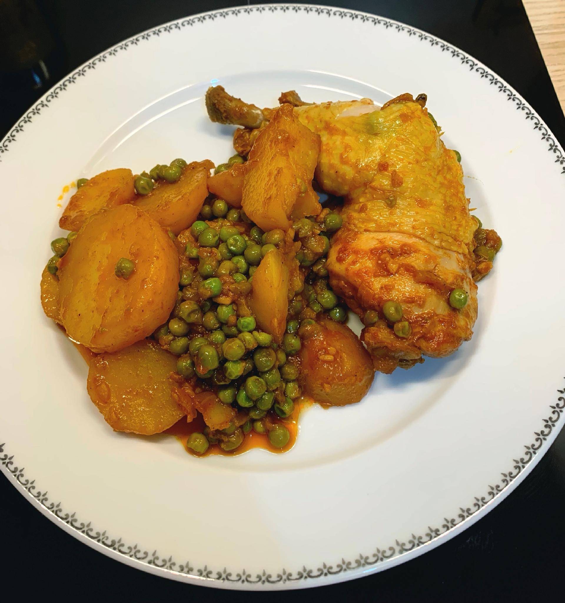 Cuisses de poulet petits pois & pommes de terre - Recepten Cookeo V3 | Moulinex
