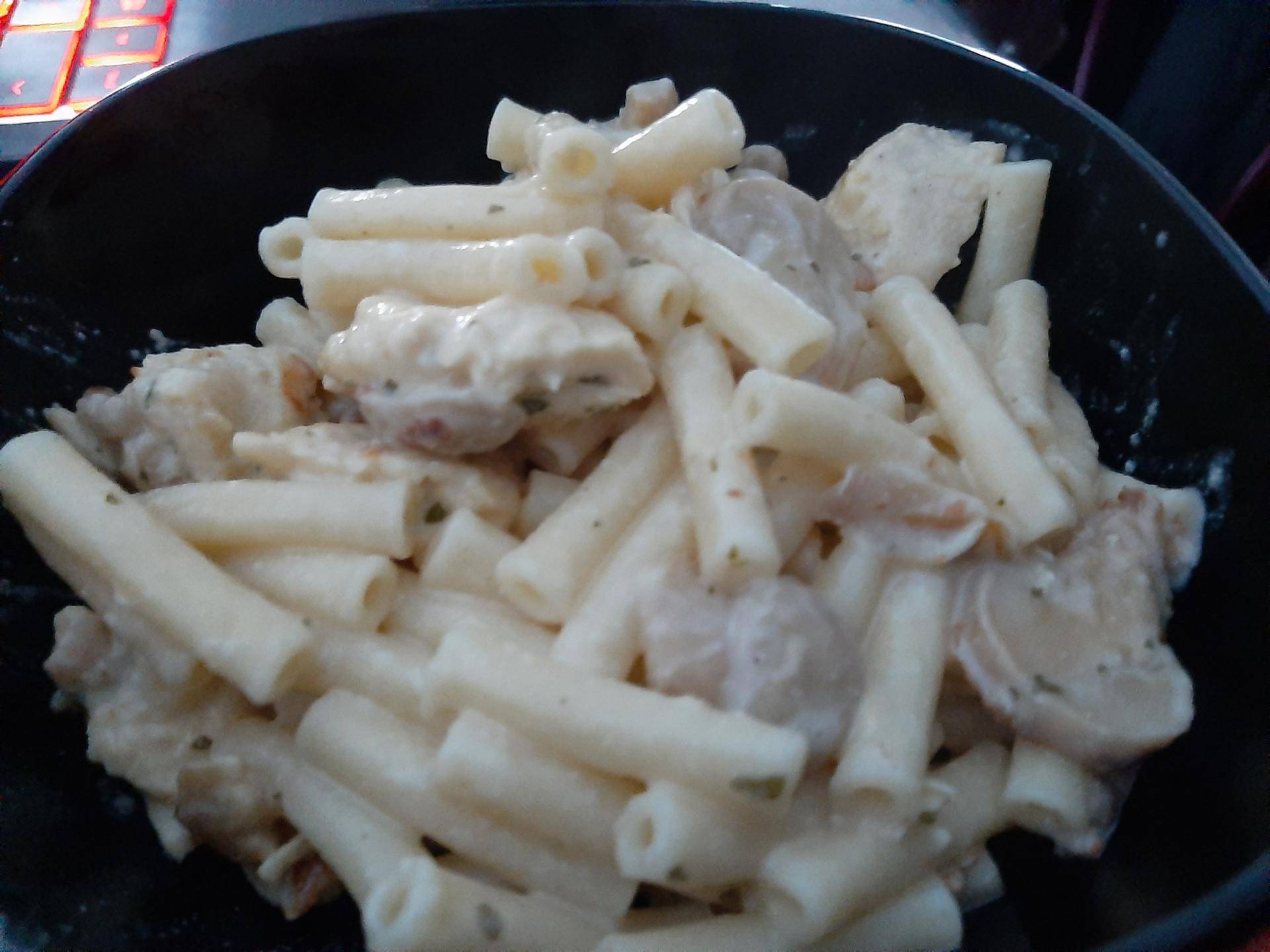 Pâtes au poulet et au boursin - Recette Cookeo | Moulinex