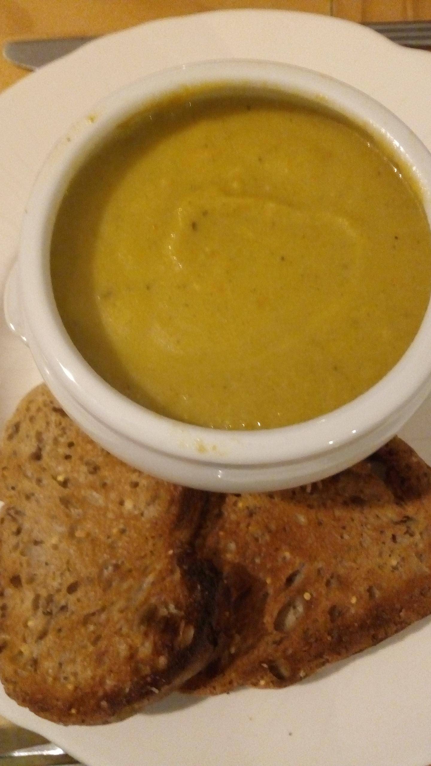 Soupe brocoli carottes cheddar - Recette Cookeo | Moulinex