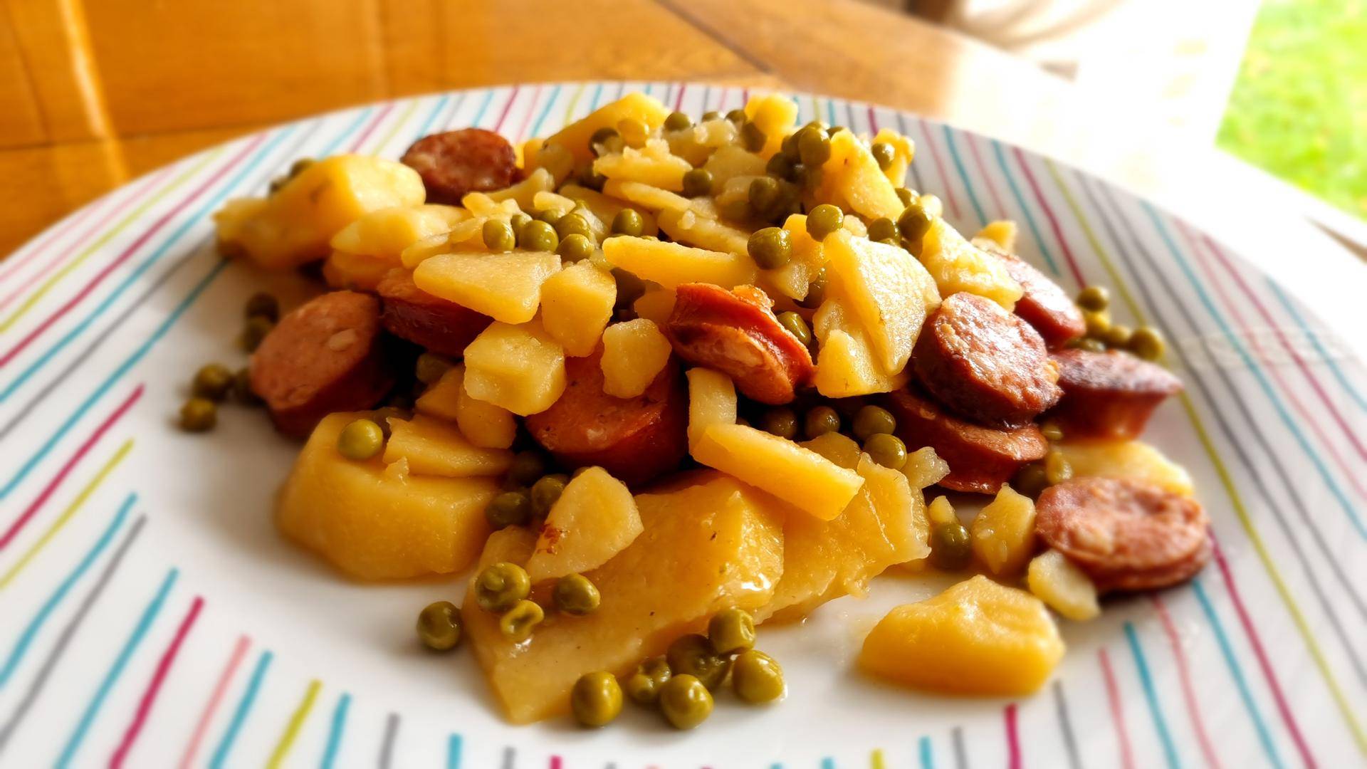 Ragoût petits pois, pommes de terre et saucisses - Recepten Cookeo | Moulinex