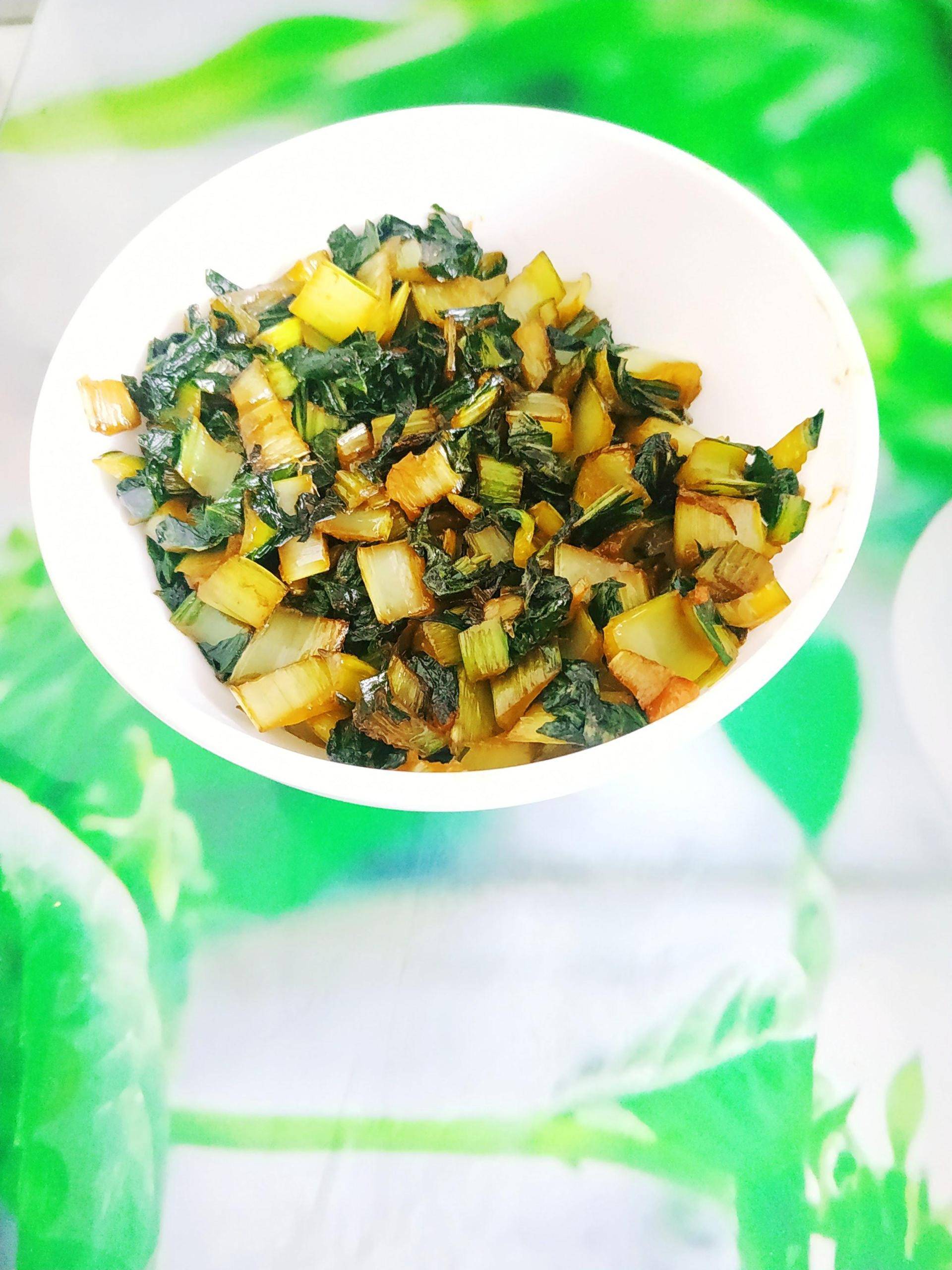 Choy sum à l'ail et à la sauce soja - Recepten Cookeo | Moulinex