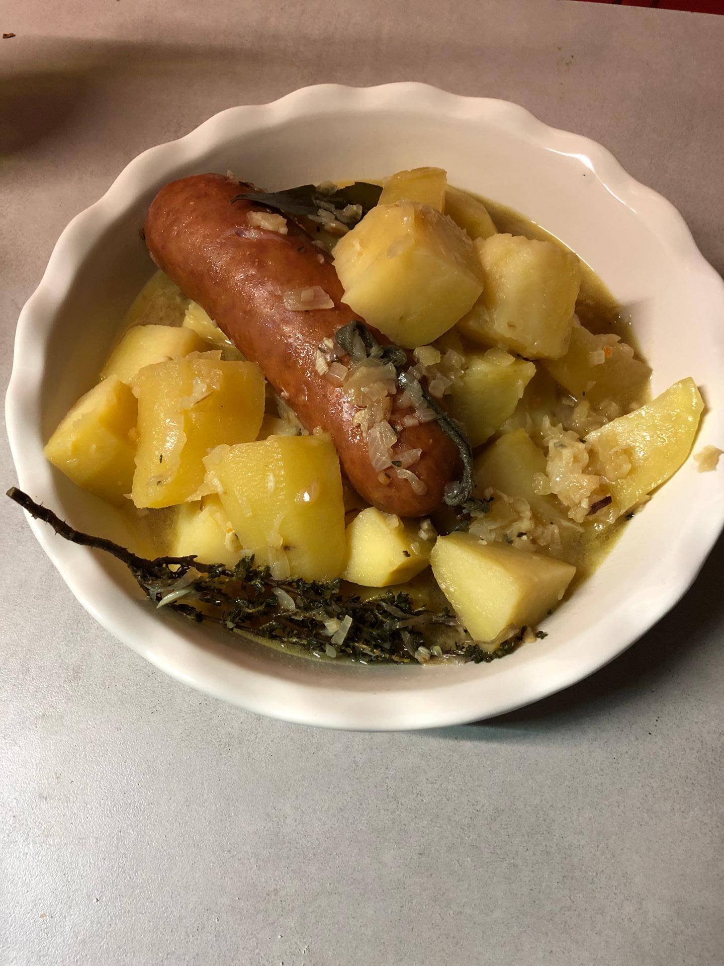 Saucisse de morteau au vin blanc - Recette Cookeo | Moulinex