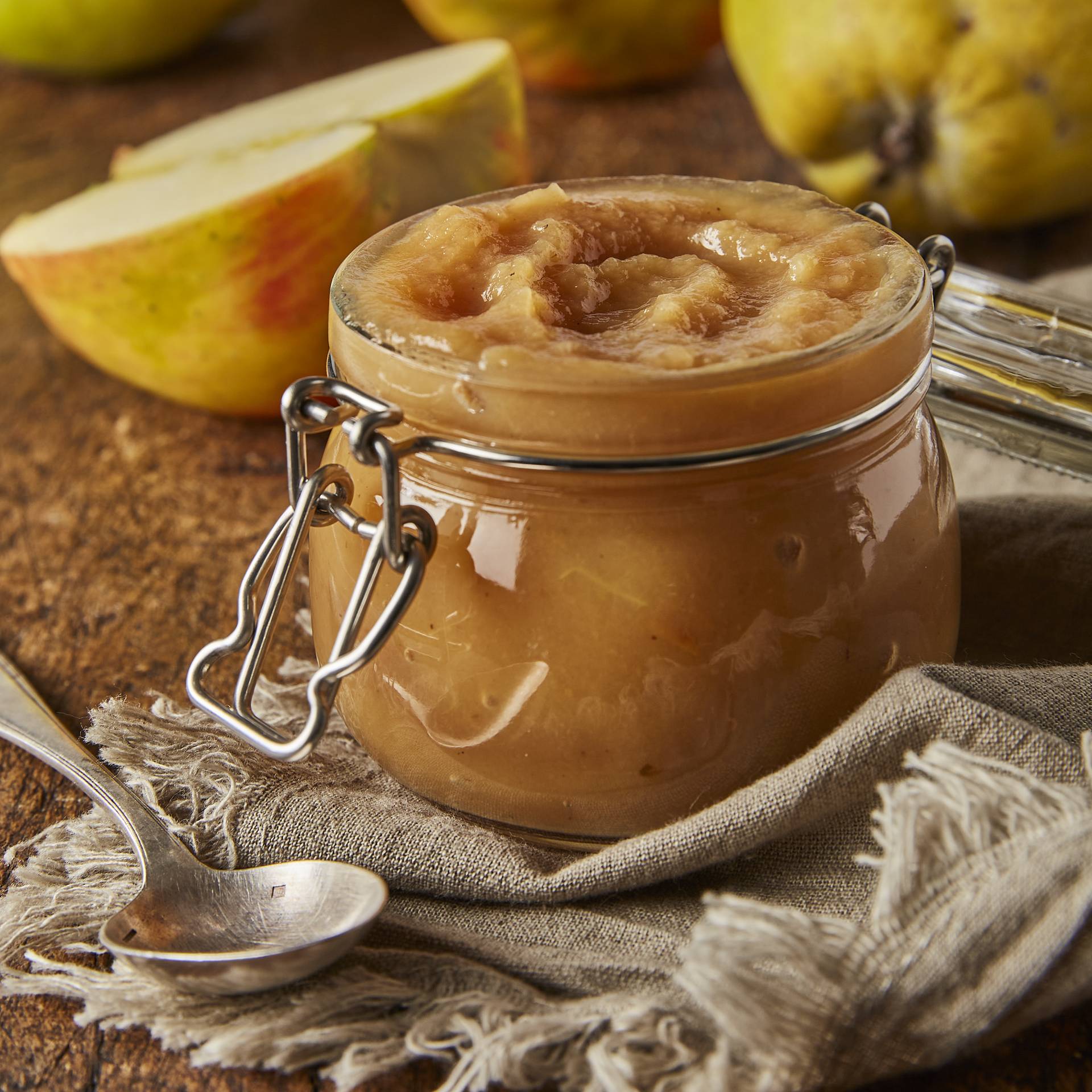 Compote pomme coing à la fleur d'oranger - Recepten Companion | Moulinex