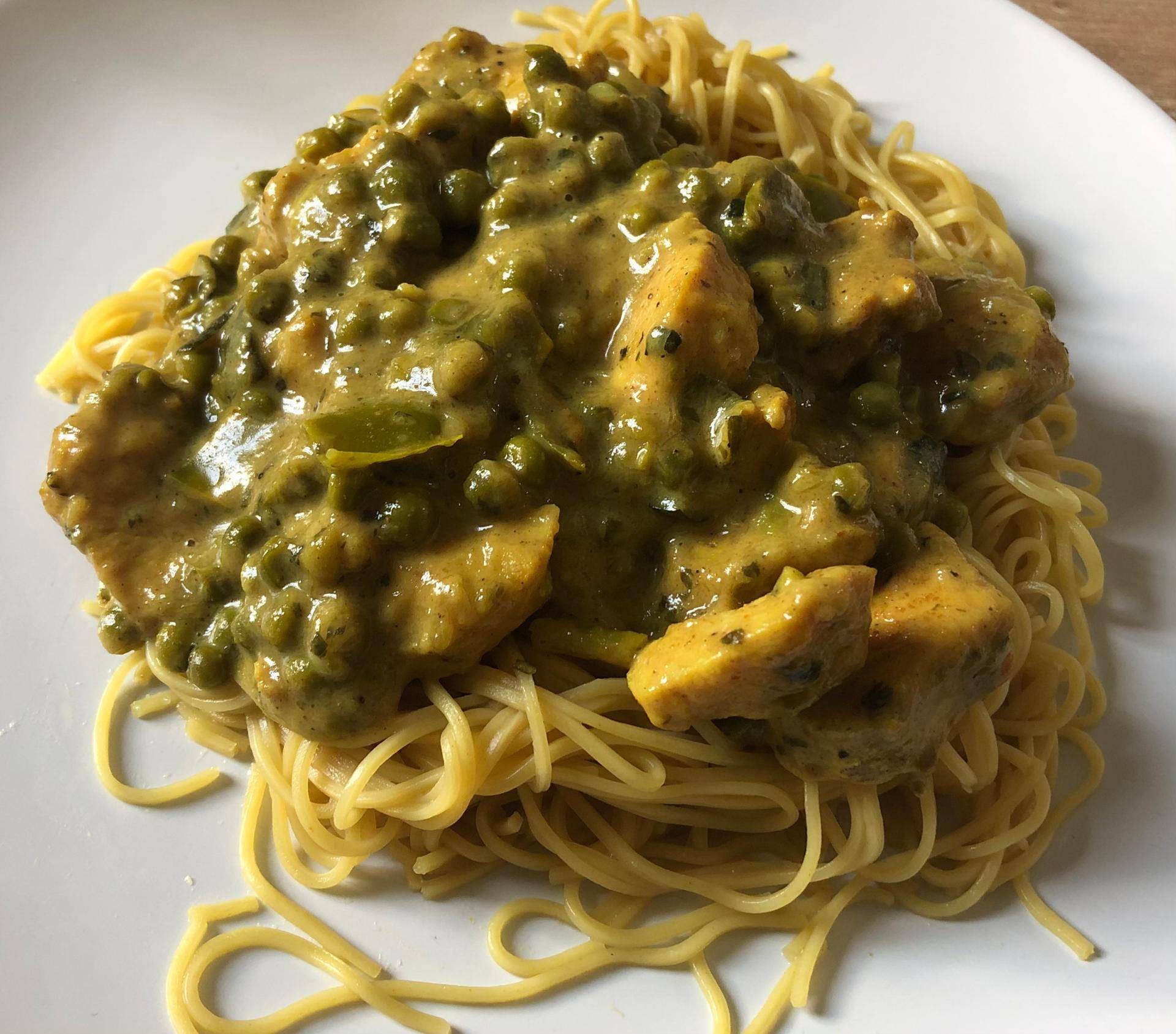 Curry de poulet aux légumes verts - Recepten Cookeo | Moulinex