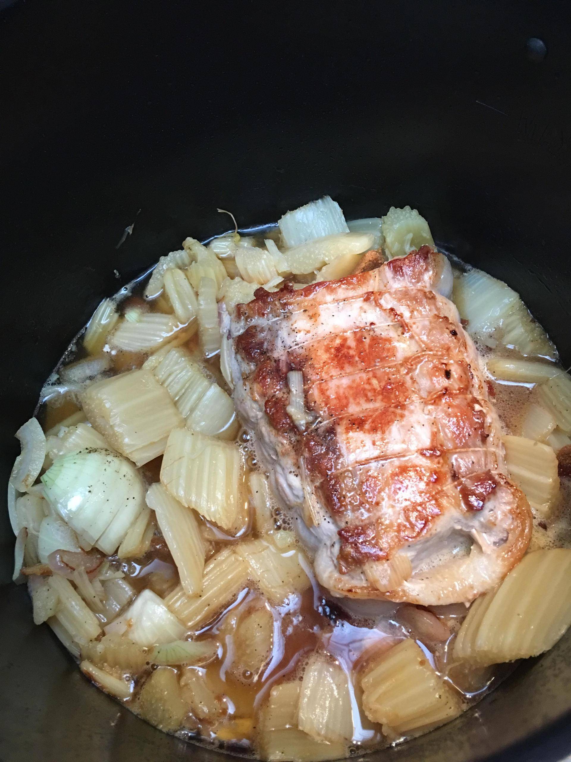 Rôti de porc aux cardons, sauce à la bière - Recepten Cookeo | Moulinex