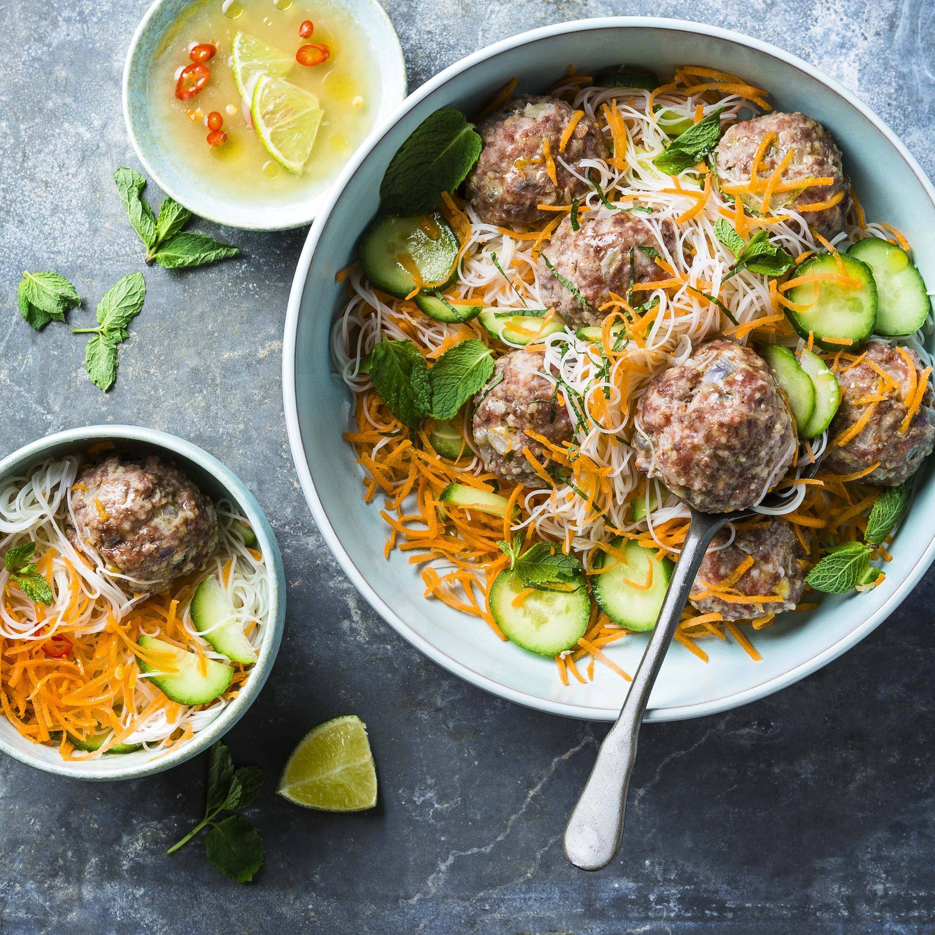 Salade de boulettes à la vietnamienne - Recepten Cuiseur vapeur | Moulinex