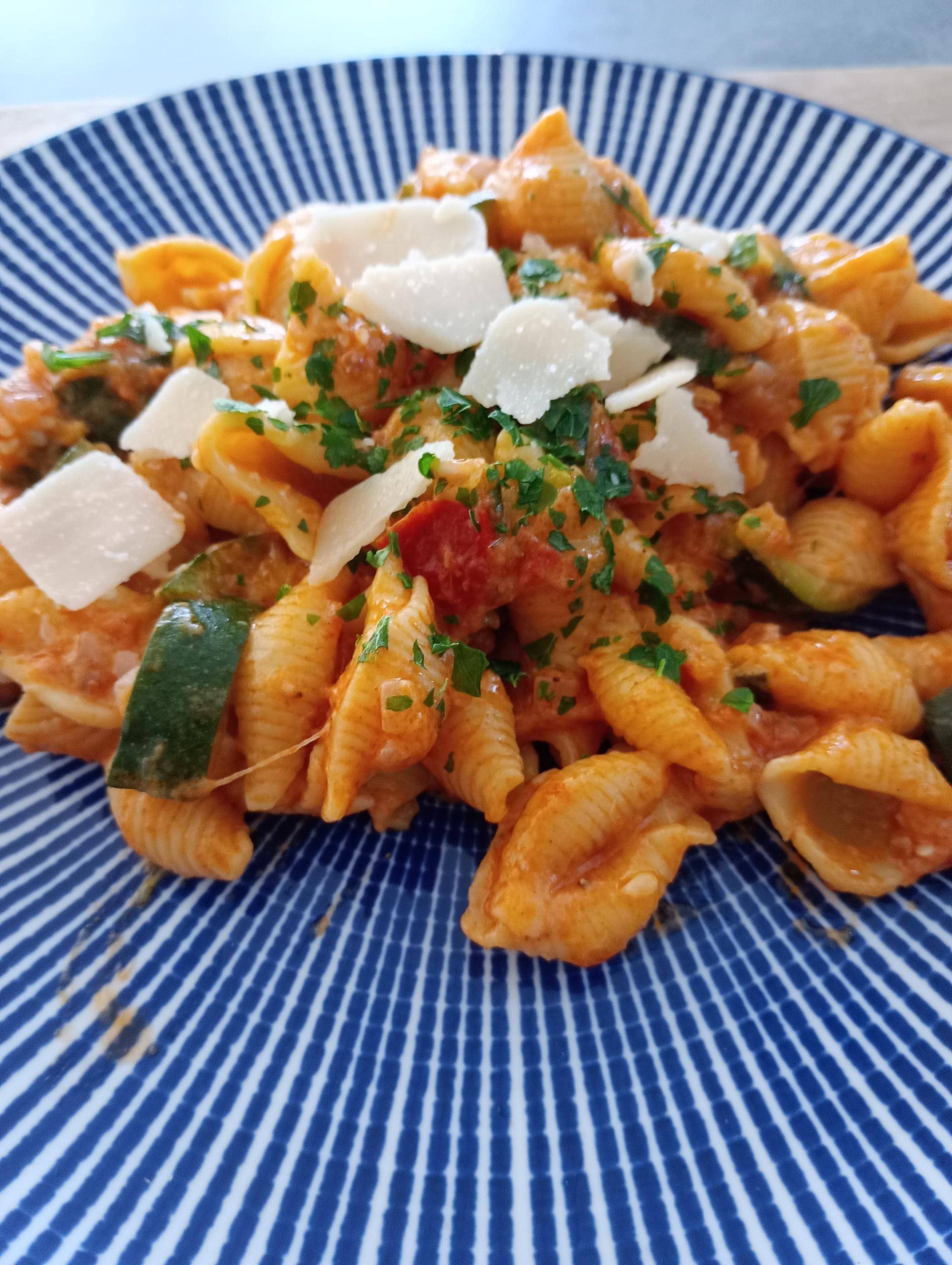 Pates au pesto-rosso de Sixtinemls - Recette Cookeo | Moulinex