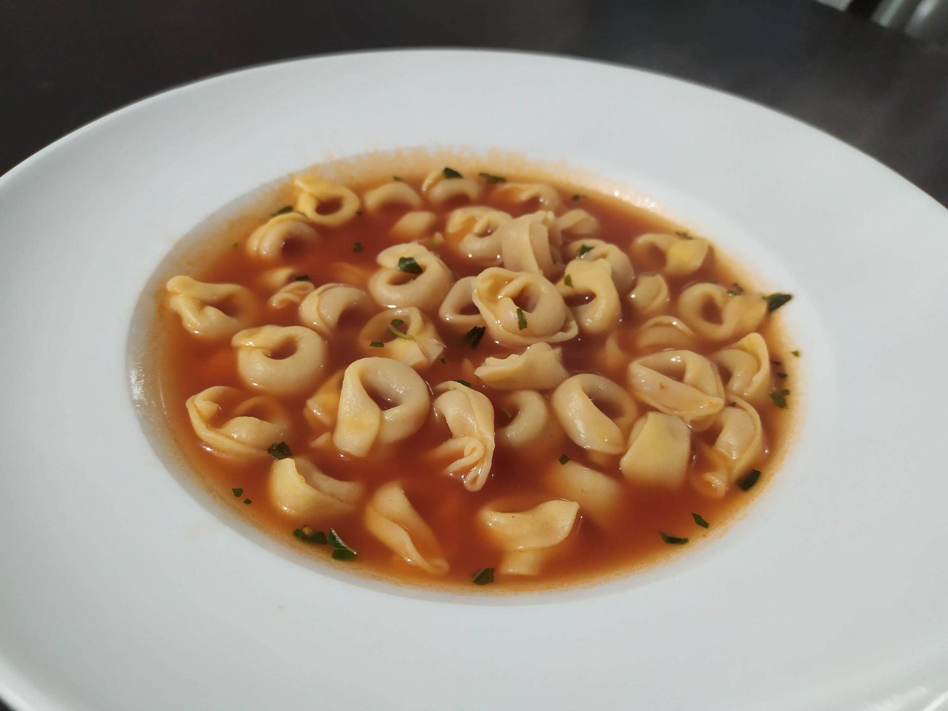 Bouillon de tomates aux tortellinis - Recepten Cookeo | Moulinex