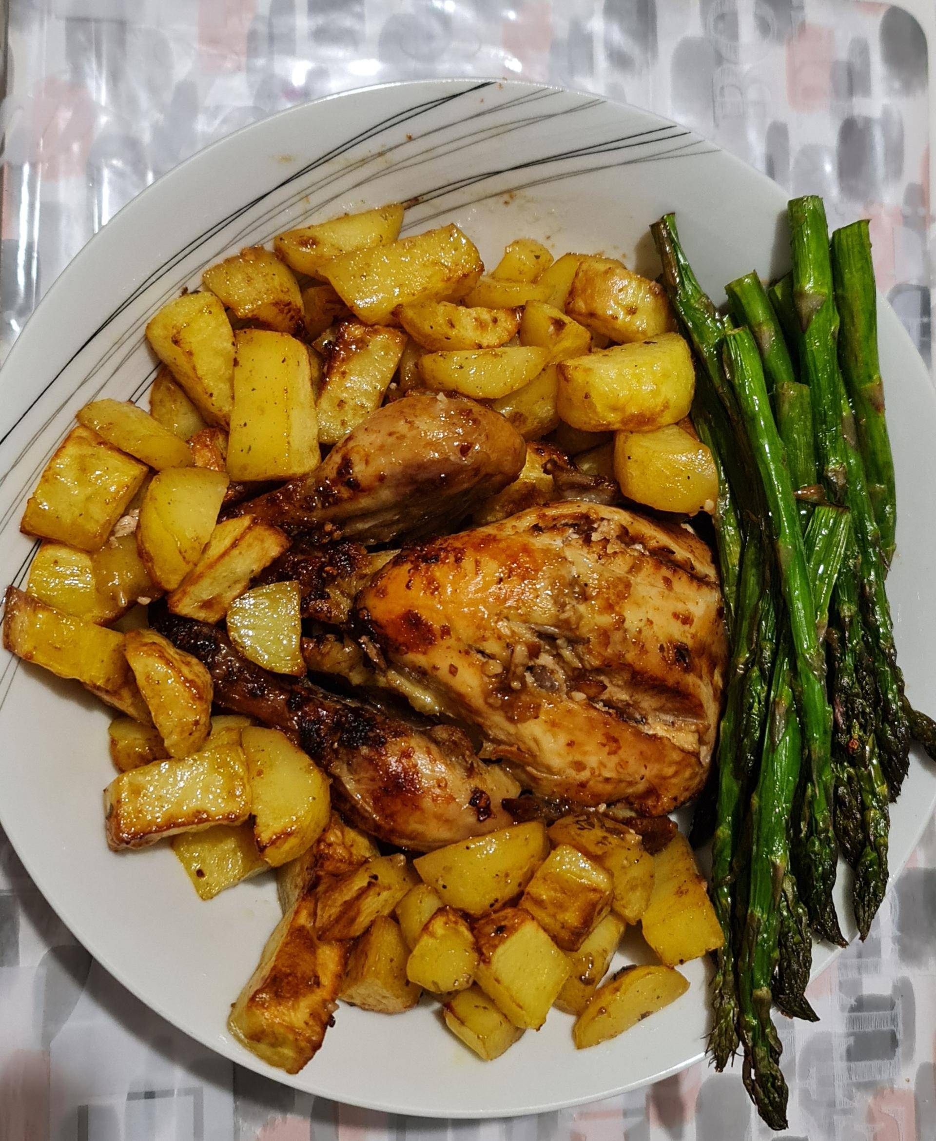Coquelet patetes frites et asperges - Recepten Cookeo V3 | Moulinex