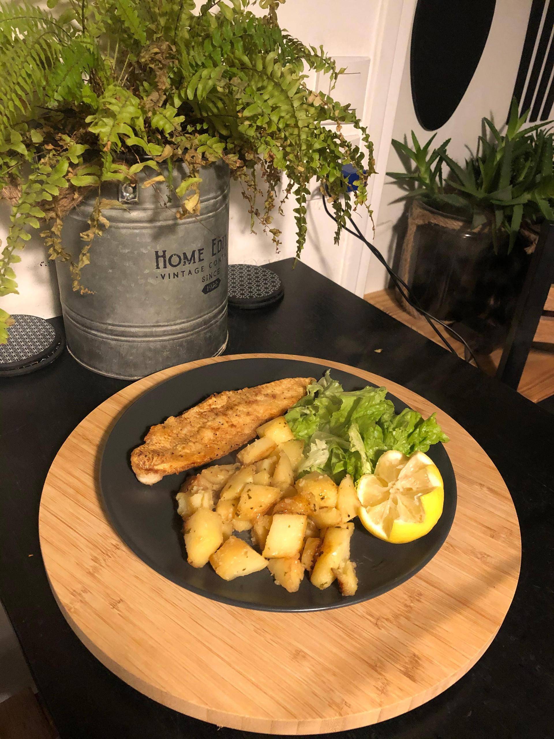 Filet d’églefin façon meunière et pomme de terre sauté ail et persil fondante !!...😋😋💕💕 - Recette Cookeo | Moulinex