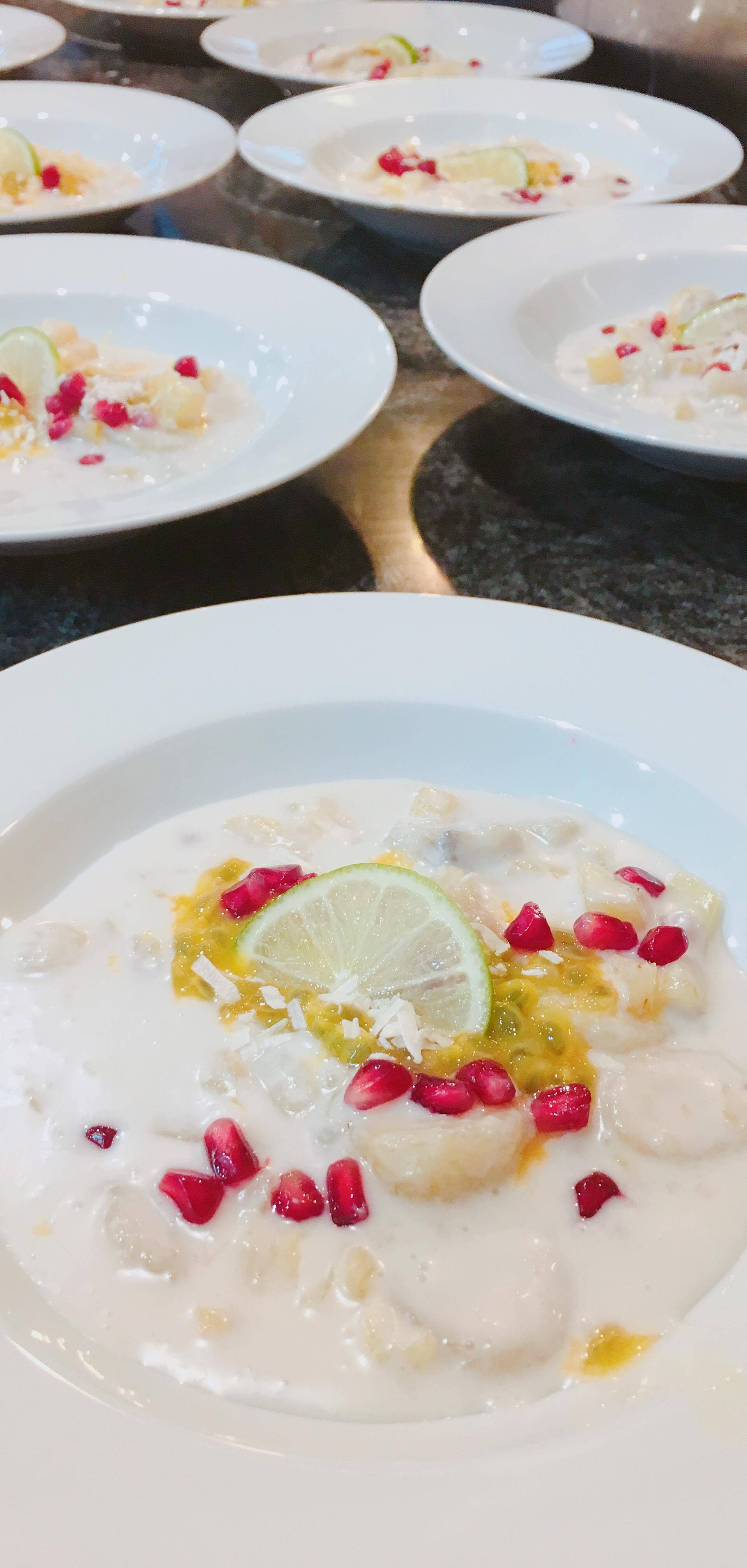Ananas en nage de lait de coco, zeste d'orange confit - Tour de France Amiens - Recette Cookeo | Moulinex