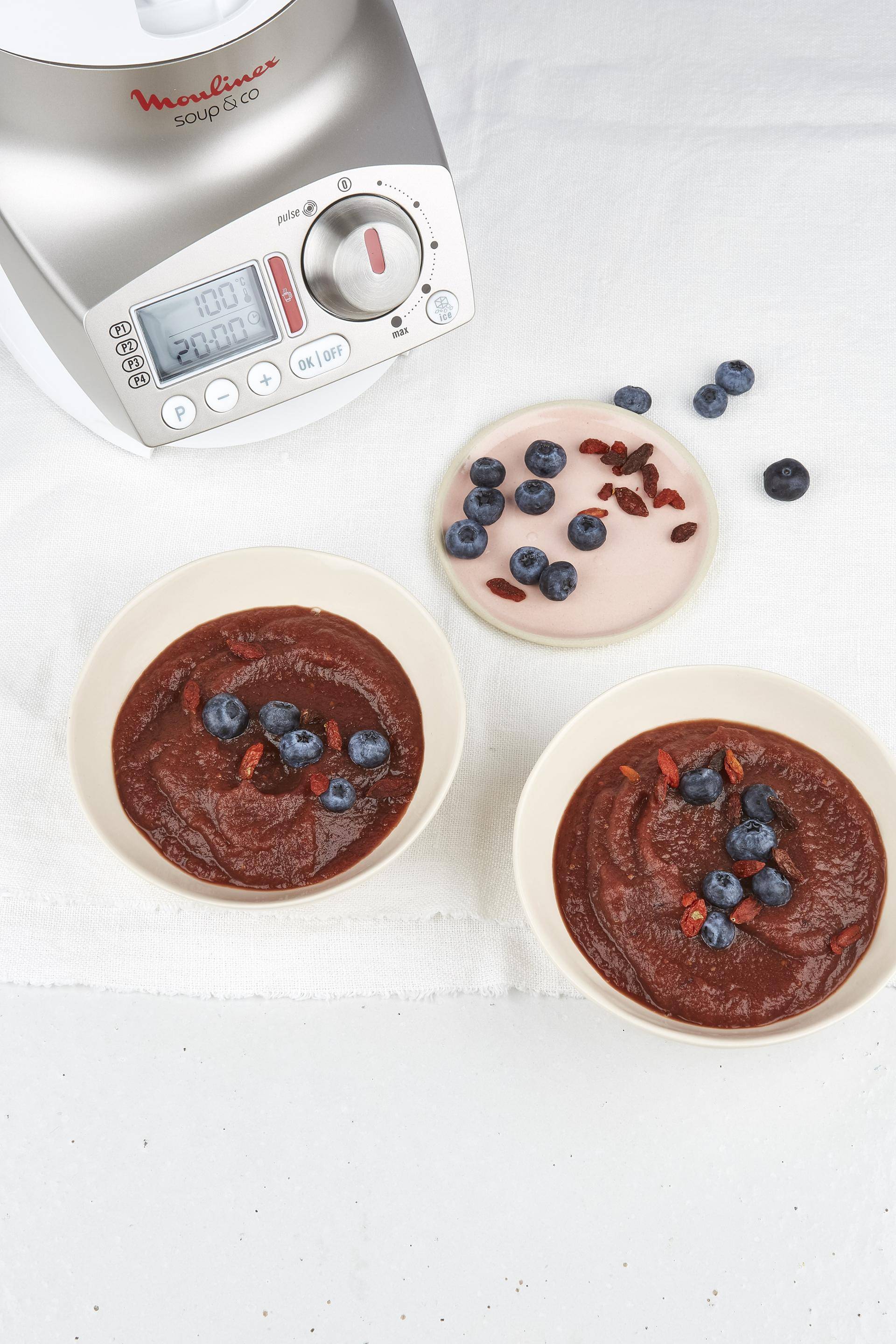 Compote pommes myrtilles aux baies de goji - Recette undefined | Moulinex