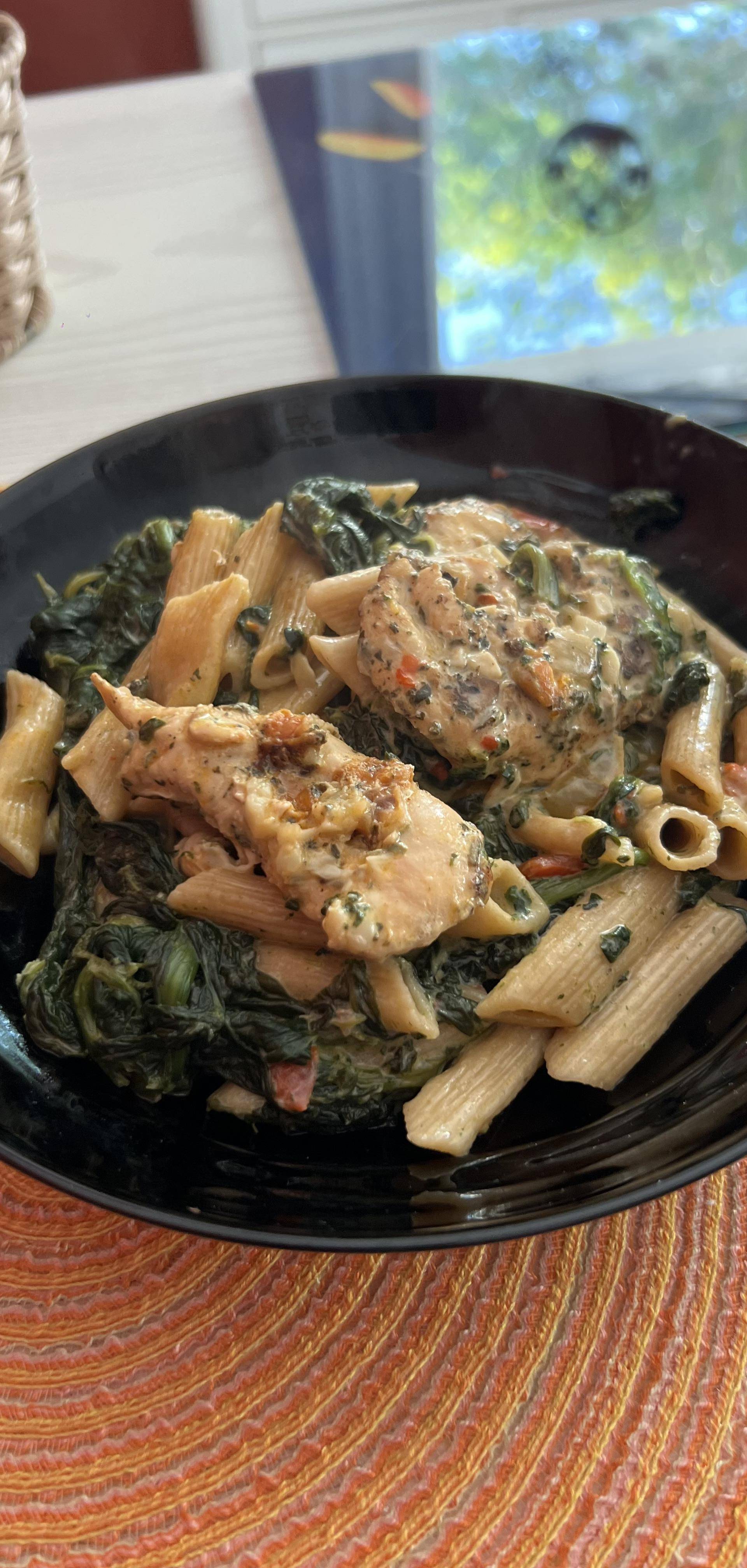 Penne Rigate crémeux poulet épinards - Recette Cookeo V3 | Moulinex