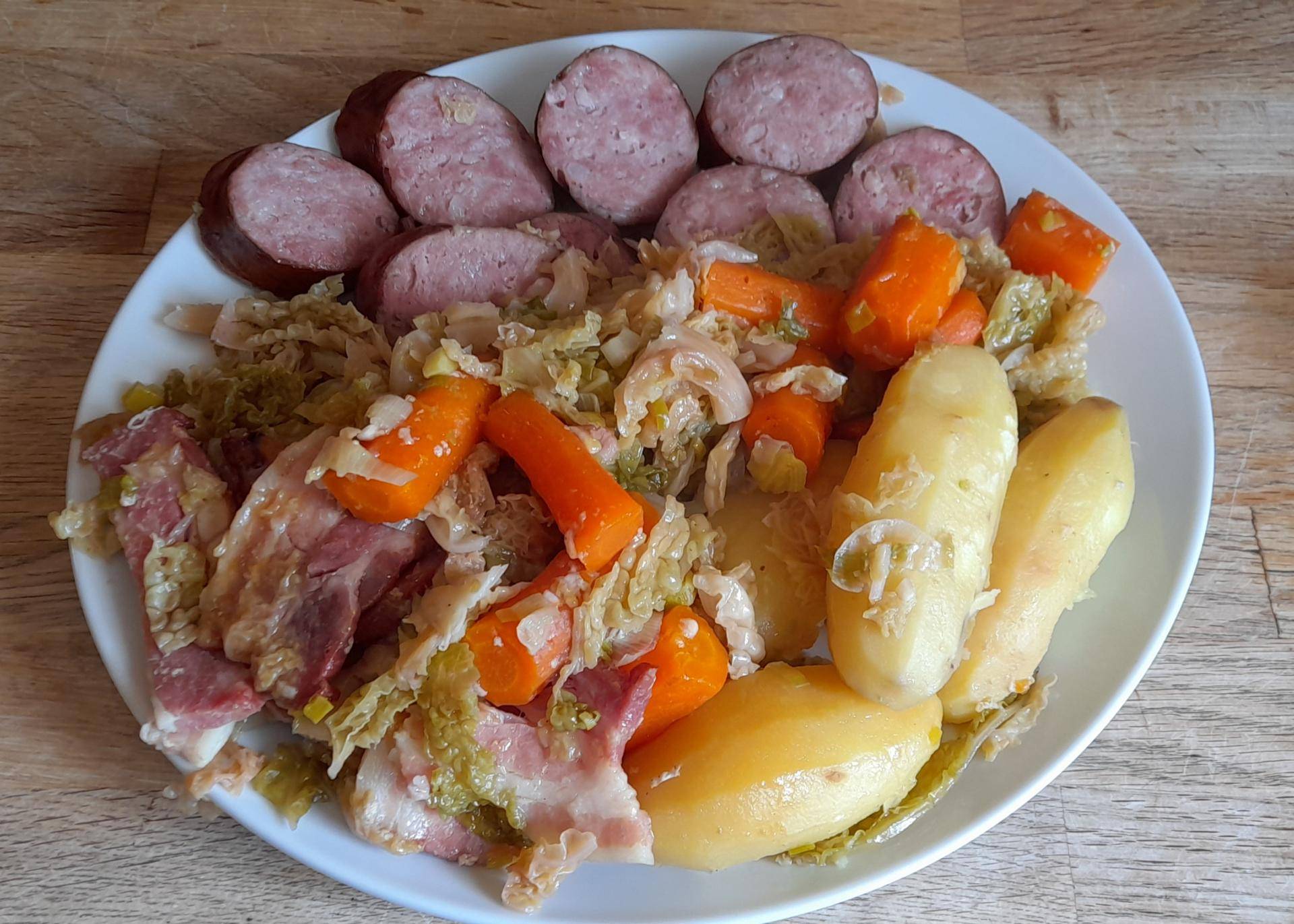 Potée au chou vert et Montbéliard - Recette Companion XL | Moulinex