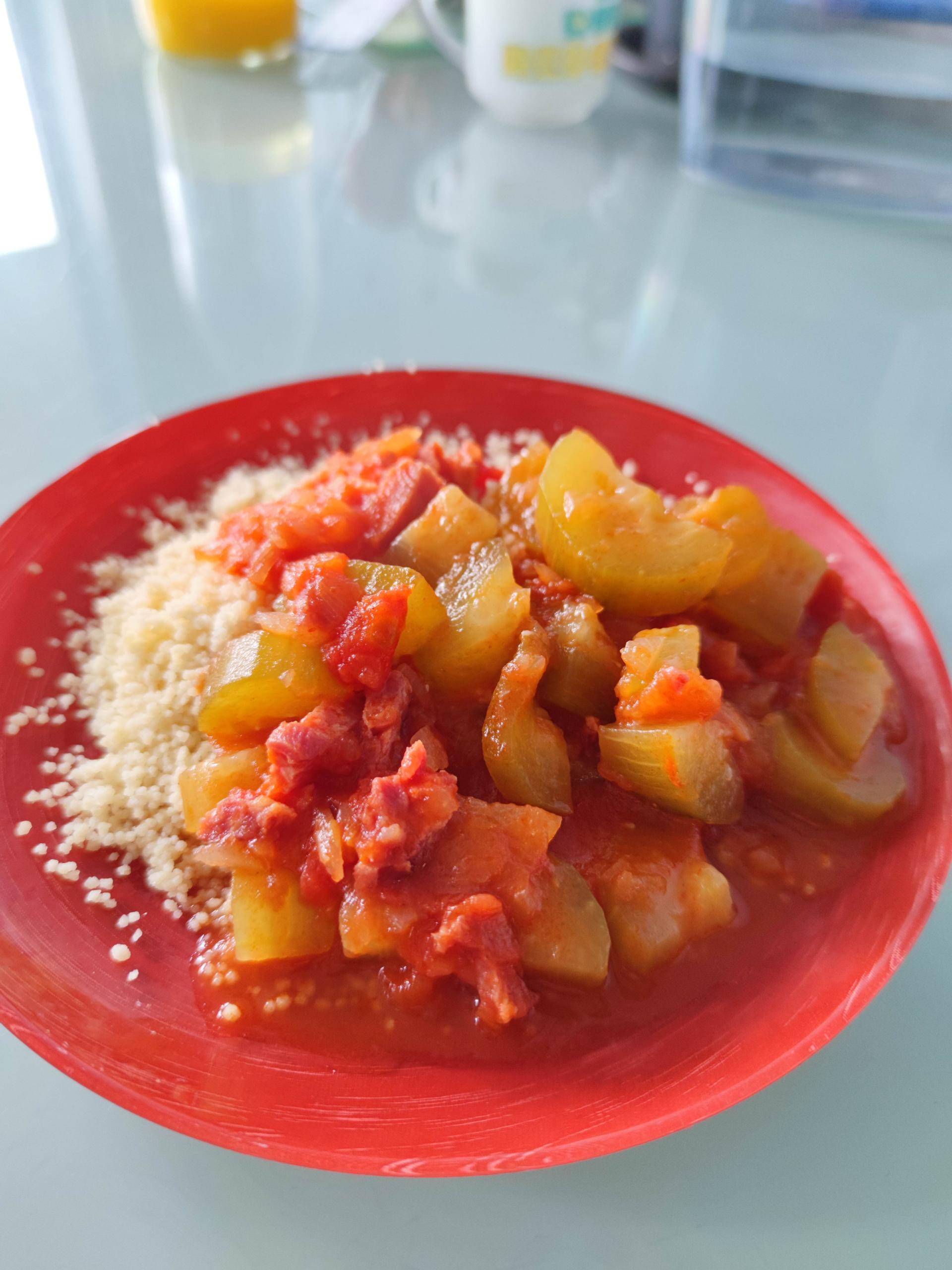 Concombre cuit aux lardons, tomates et paprika - Recette Companion Connect XL | Moulinex