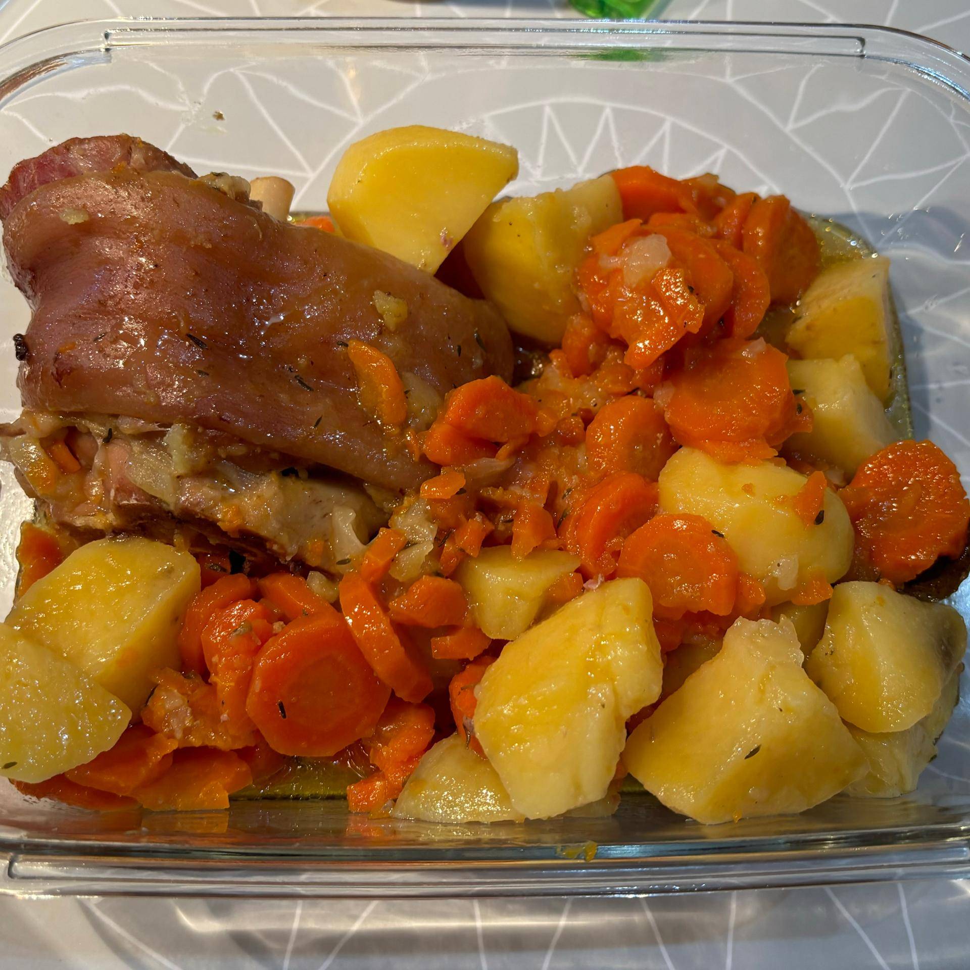 Jarret de porc, pommes de terre et carottes - Recepten Cookeo | Moulinex