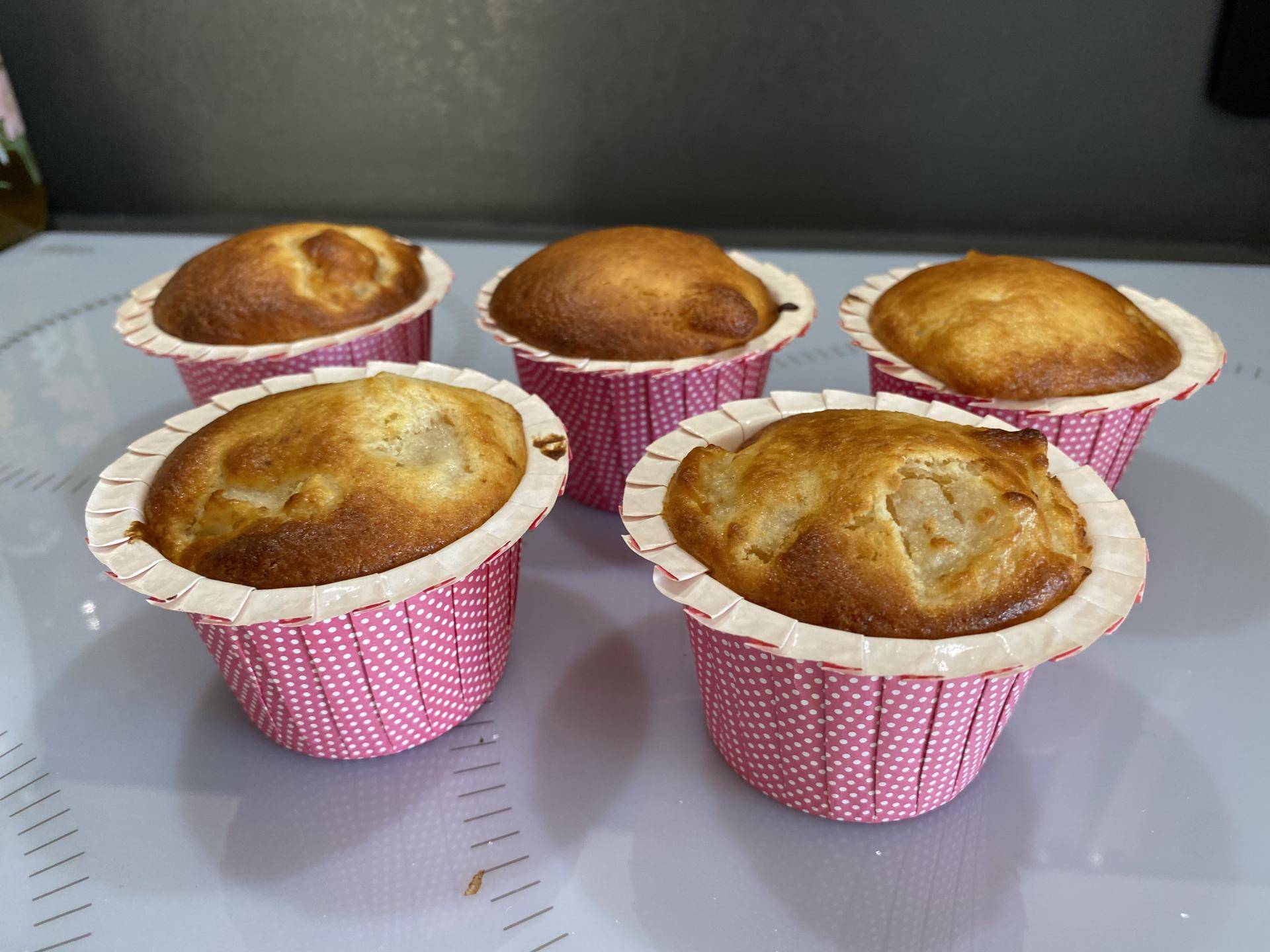 Muffins fondants poire amandes - Recette Cookeo Infinity Autostir | Moulinex