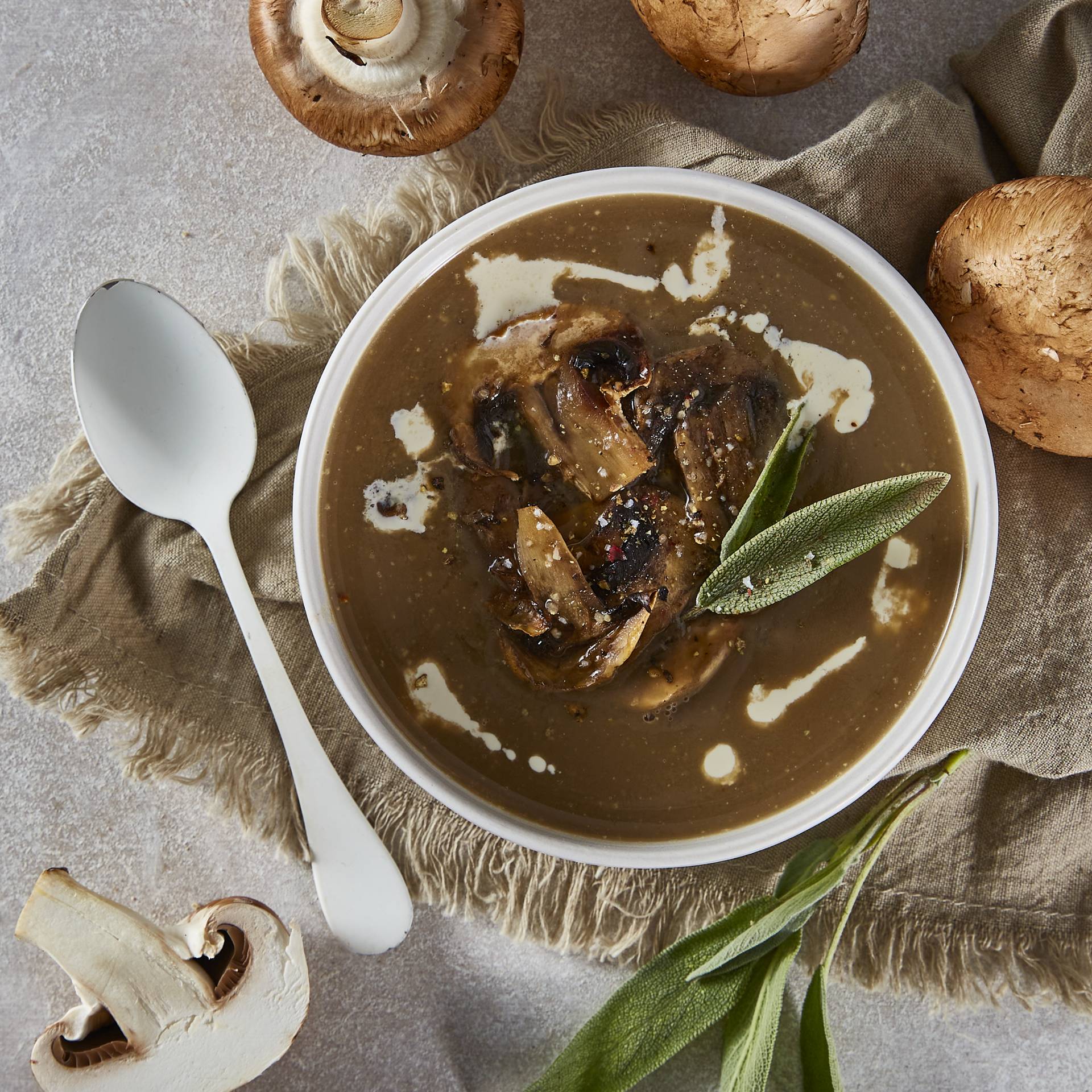 Velouté de champignons à la sauge - Recette Companion | Moulinex