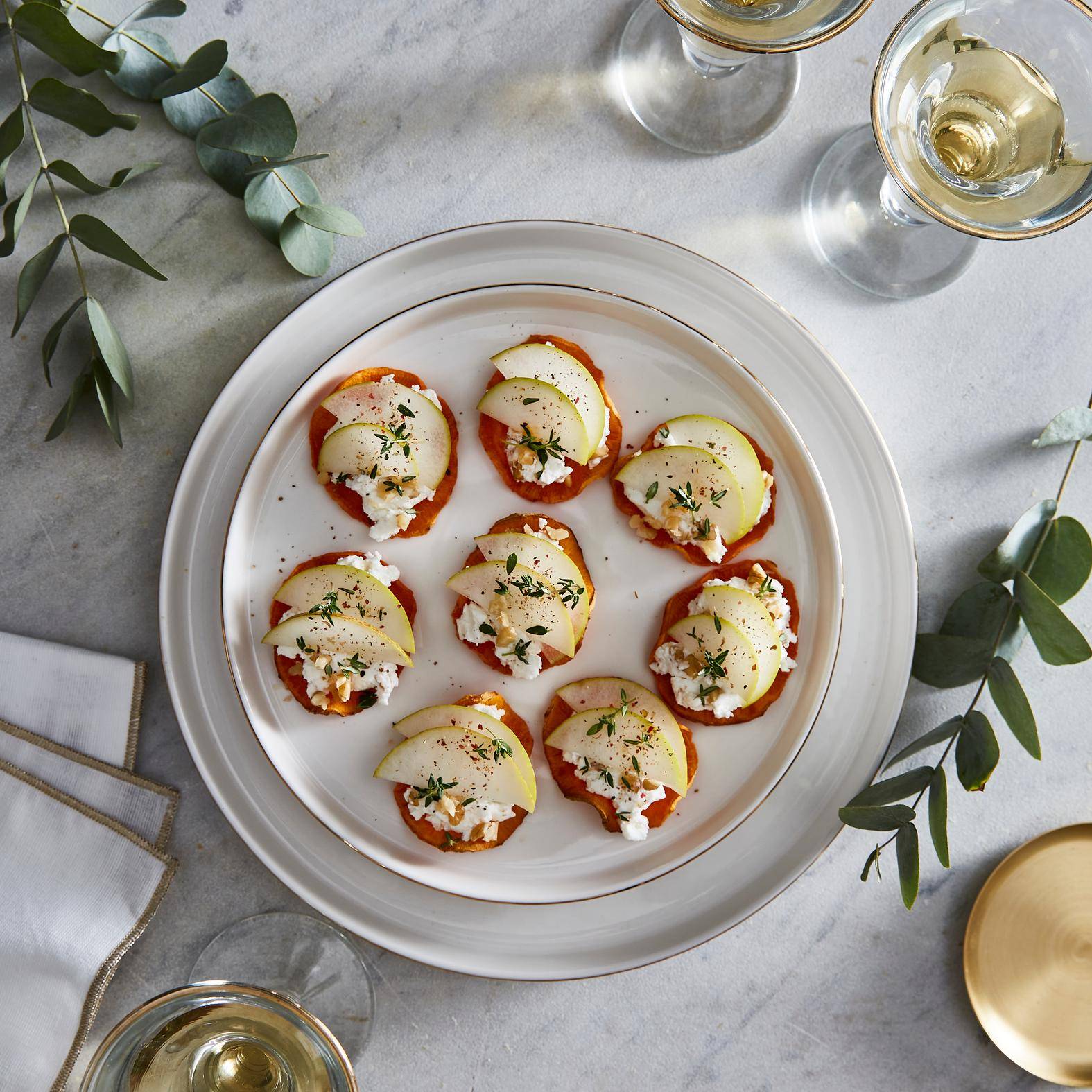 Crostini de patates douces au fromage, poire et thym - Recepten Easy Fry Compact | Moulinex