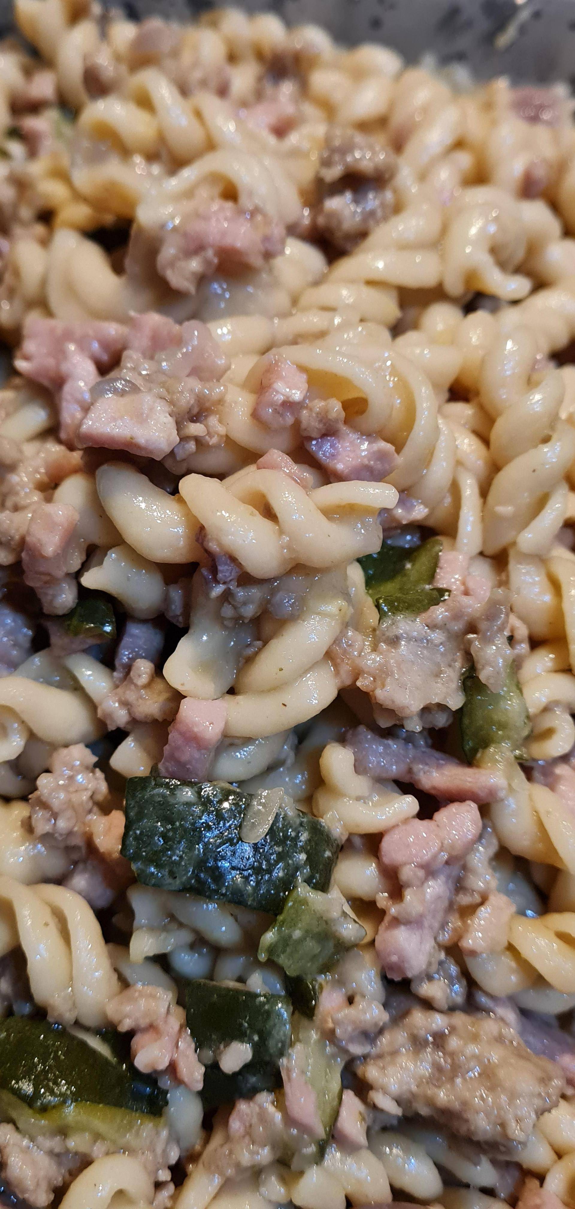One pot pasta steak, courgettes et lardons - Recette Cookeo V3 | Moulinex