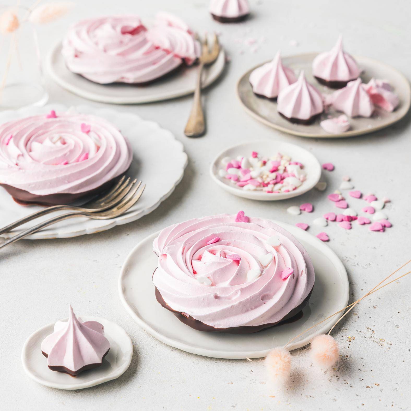 Meringues roses au chocolat - Recepten Kitchen Machines Touch/Touch + | Moulinex