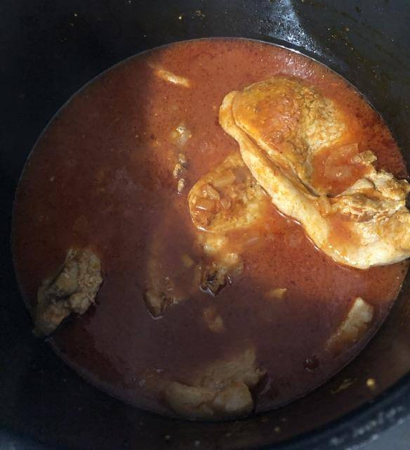 Côtes de porc au coulis de tomates - Recepten Cookeo | Moulinex
