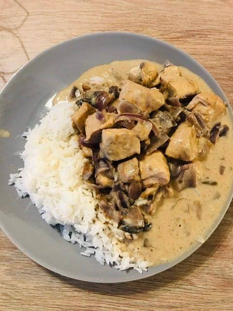 Poulet sauce moutarde et oignons rouges - Recepten Cookeo | Moulinex