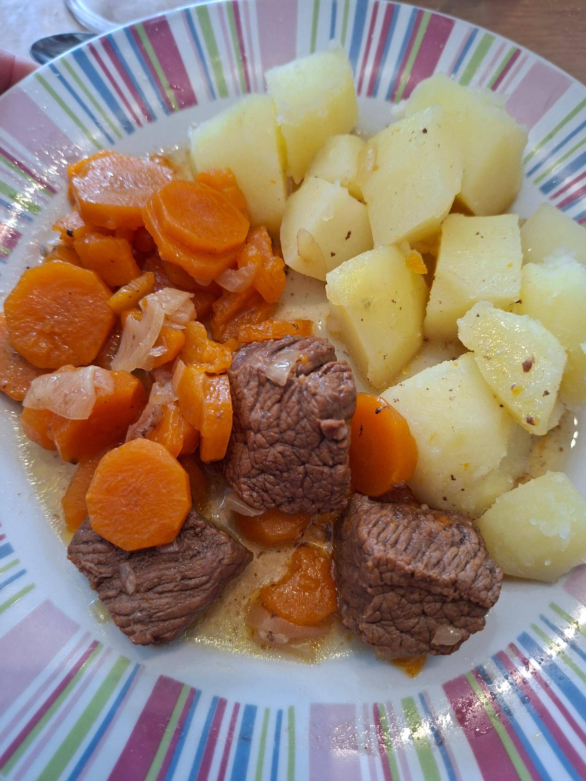 Bœuf mode carottes - Recette Cookeo V3 | Moulinex