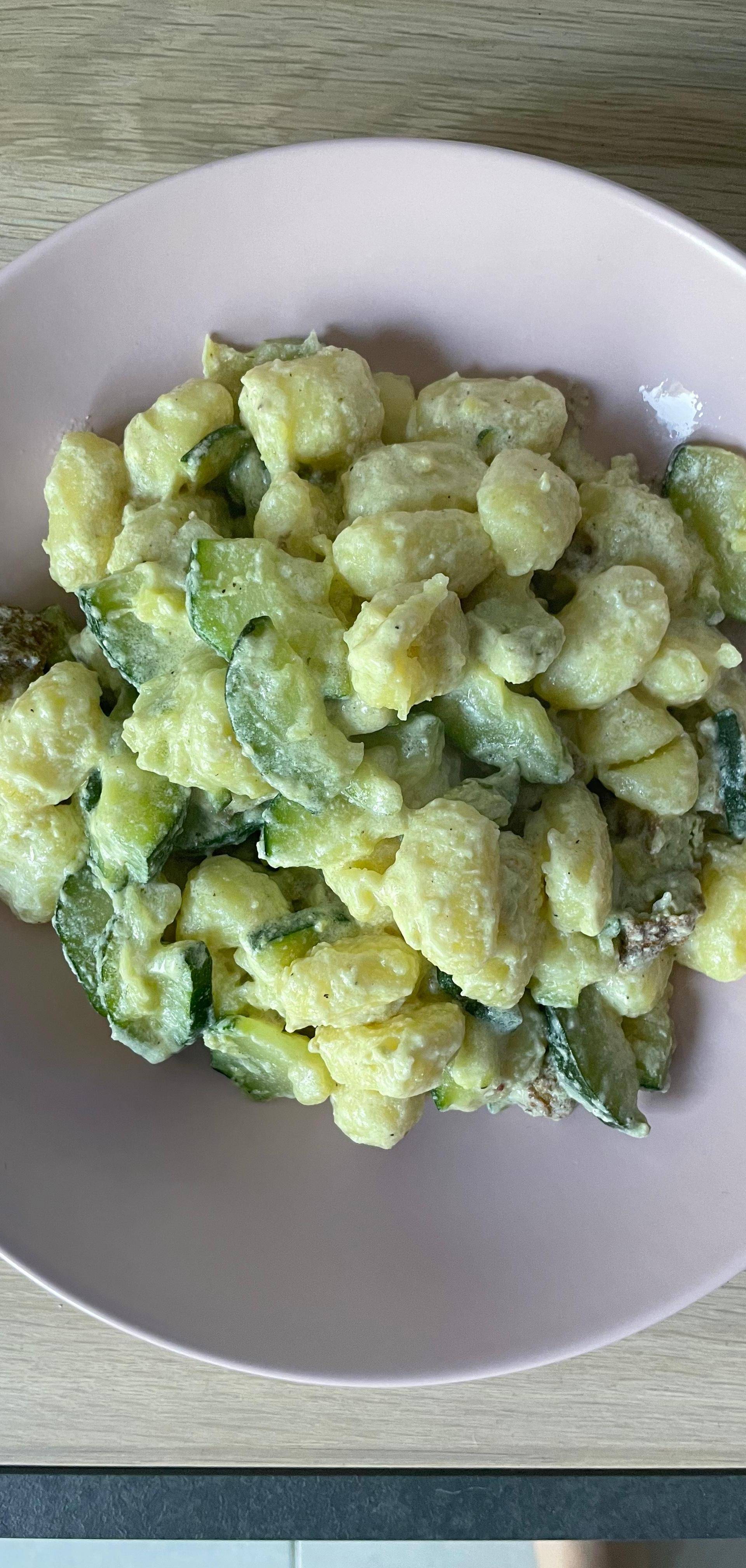 Gnocchi à la courgette et au tofu ail des ours - Recette Cookeo | Moulinex