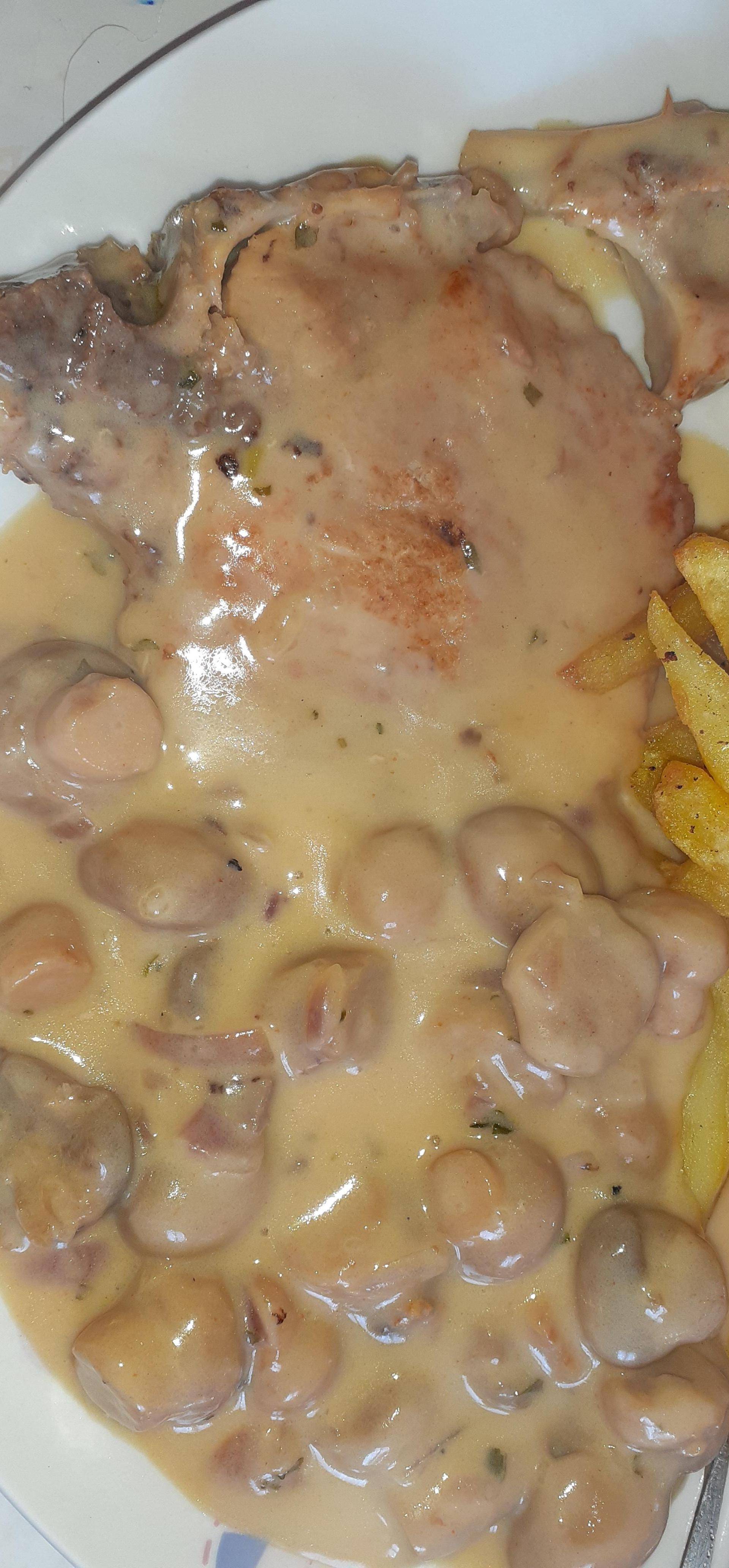 Cotes de porcs sauce champignons - Recette Cookeo | Moulinex