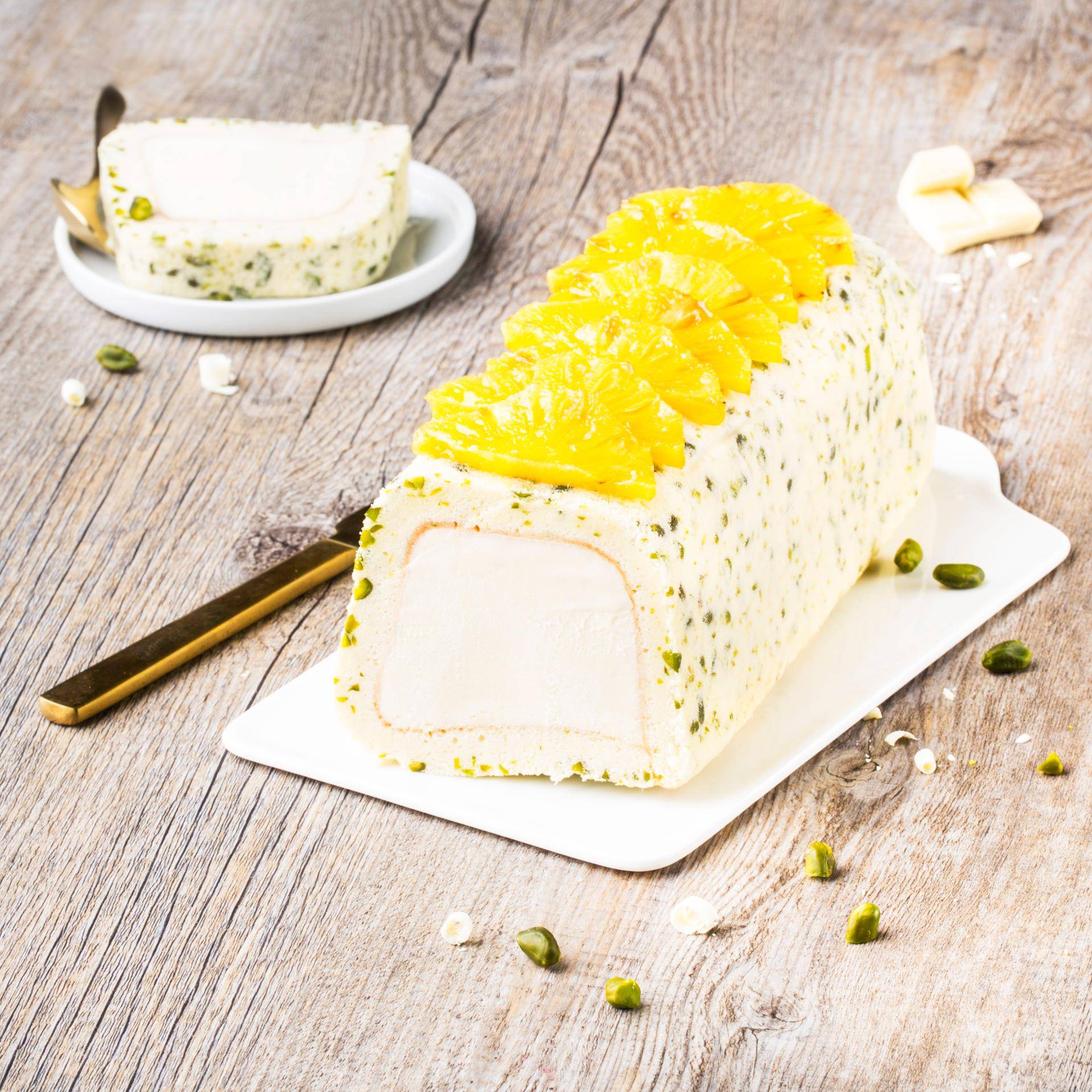 Bûche glacée chocolat blanc fruits de la passion ananas pistache - Recepten Companion | Moulinex