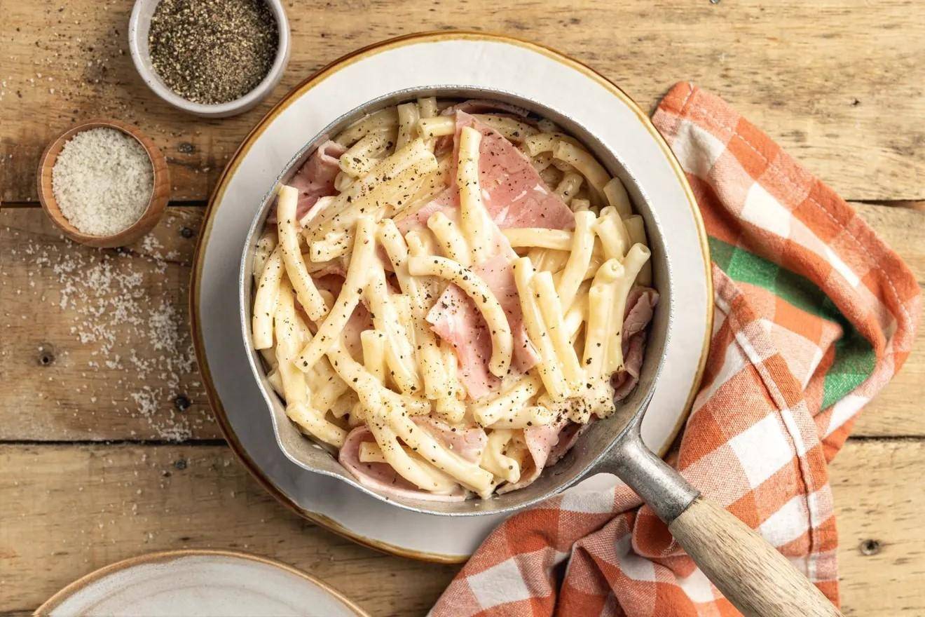 Macaronis aux trois fromages et jambon de Paris - Recepten Companion Connect XL | Moulinex